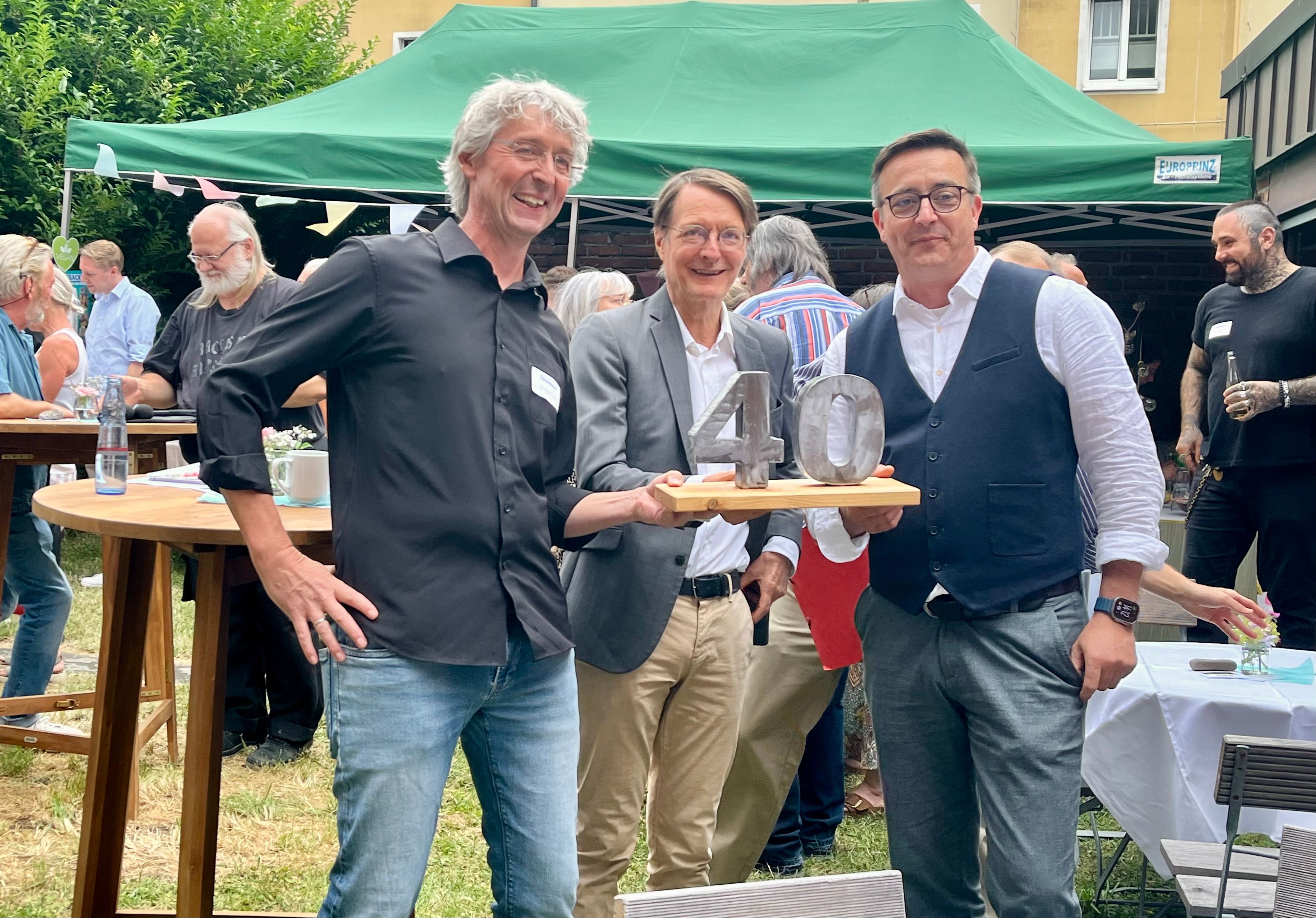 Feiern 40 Jahre Offene Jugendberufshilfe: Ansgar Lutz, Karl Lauterbach und Thomas Fischer-Wesselmann