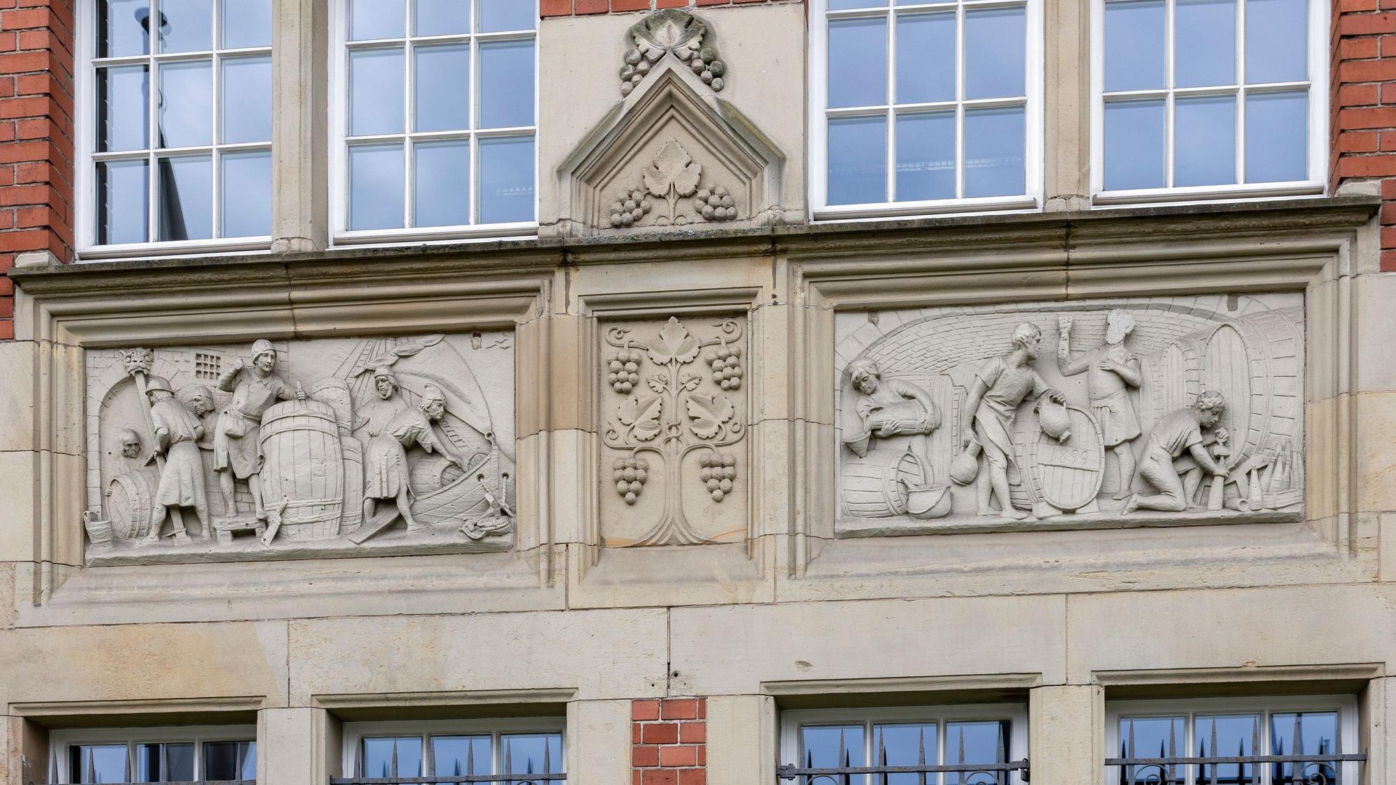 Für die Serie „Köln von unten“
Die Winebank hat ihren Sitz in einem alten Weinkeller aus der Mitte des 19. Jahrhunderts und bietet Weinschließfächer an.
Köln
30.06.2026
Foto: Michael Bause