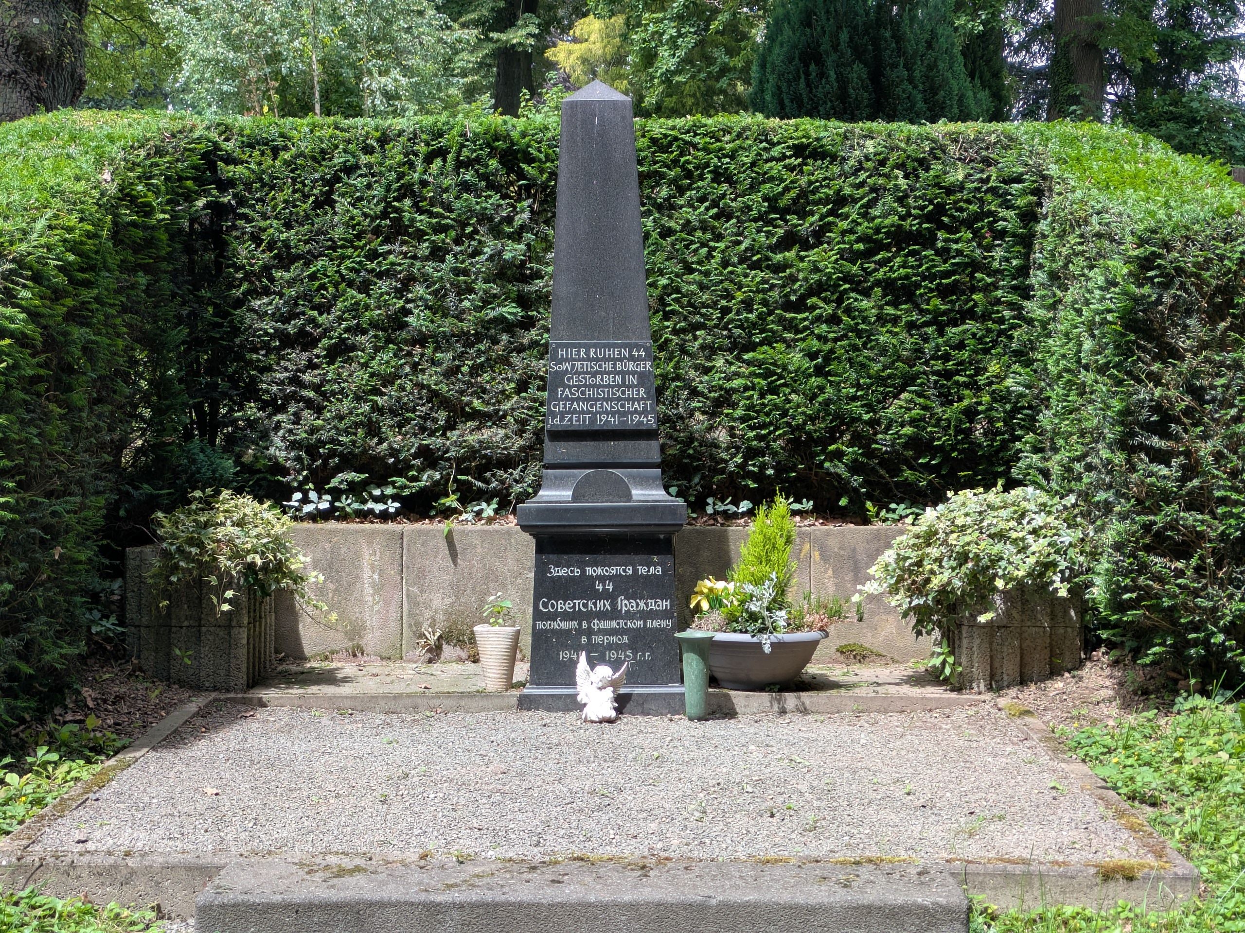 Das Mahnmal für die in Burscheid begrabenen sowjetischen Zwangsarbeiter