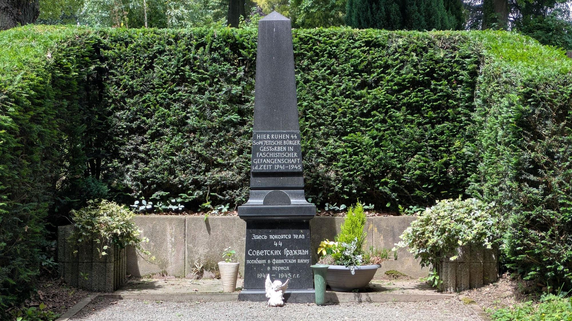 Das Mahnmal für die in Burscheid begrabenen sowjetischen Zwangsarbeiter
