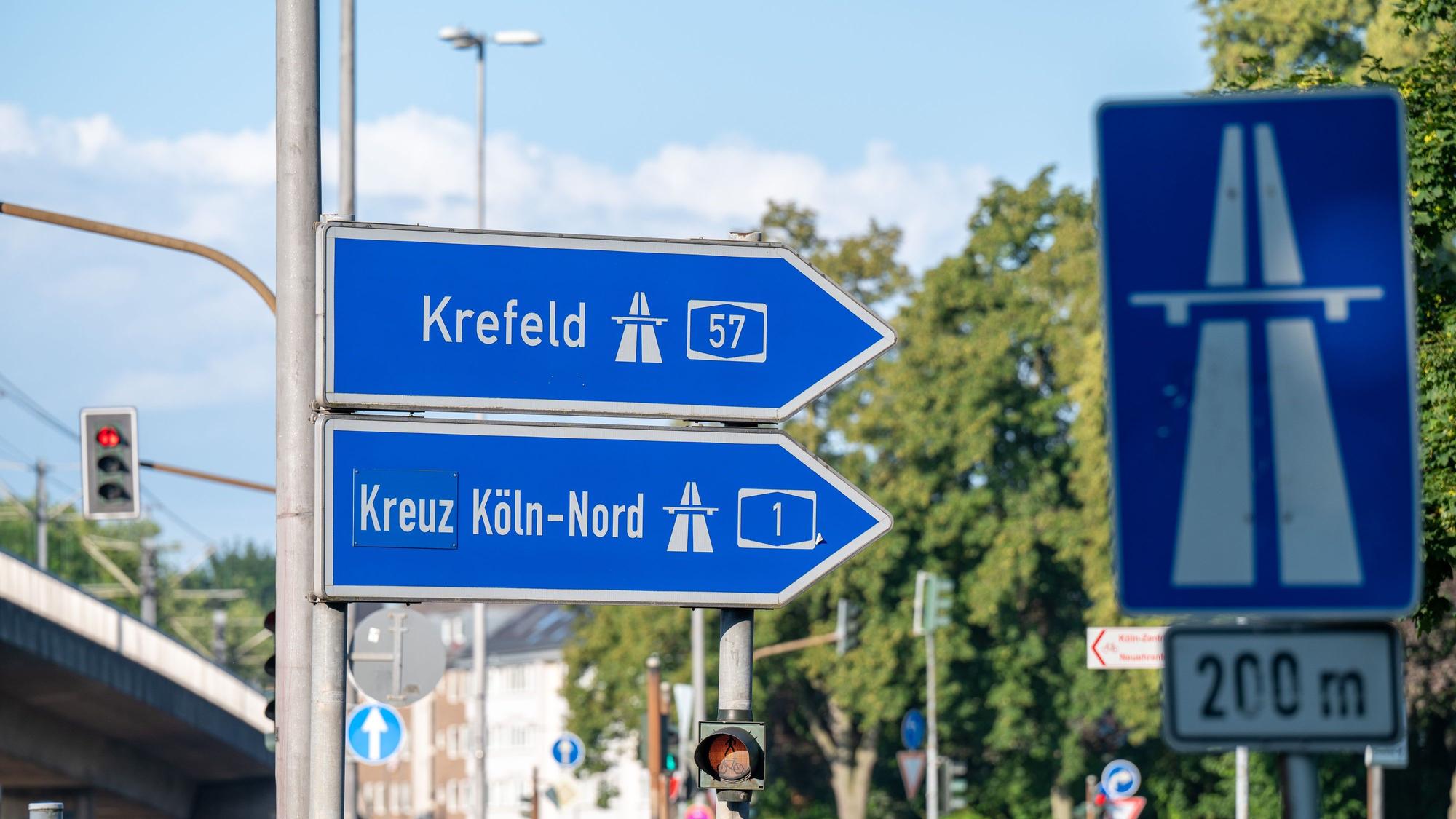 In Köln geht es auf die A57 in Richtung Krefeld. Am Donnerstagvormittag (2. Juli) gibt es bei Neuss aber eine Sperrung.