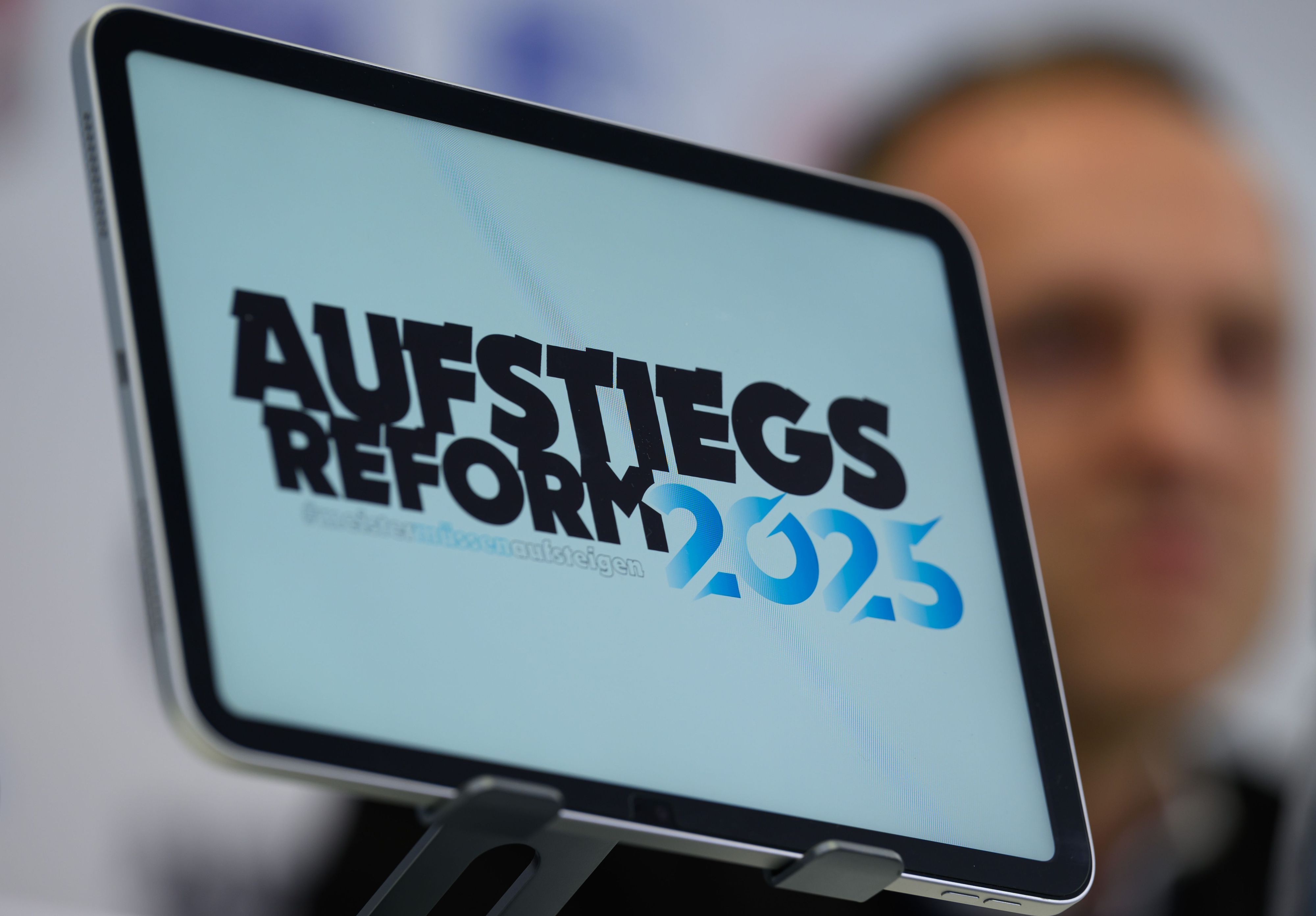 Eigentlich sollte die Regionalliga-Reform eine Lösung präsentieren. Doch bei den Abstimmungen kam es anders als gedacht.