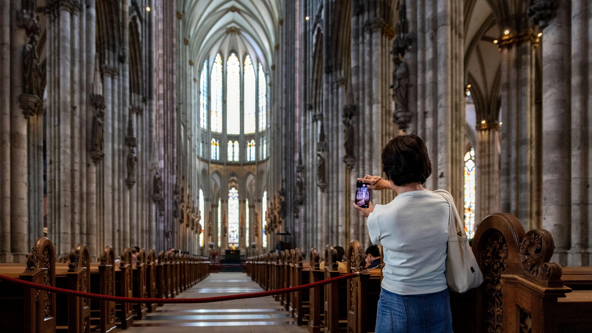 Seit dem 1. Juli 2026 wird Eintritt für den Kölner Dom genommen.