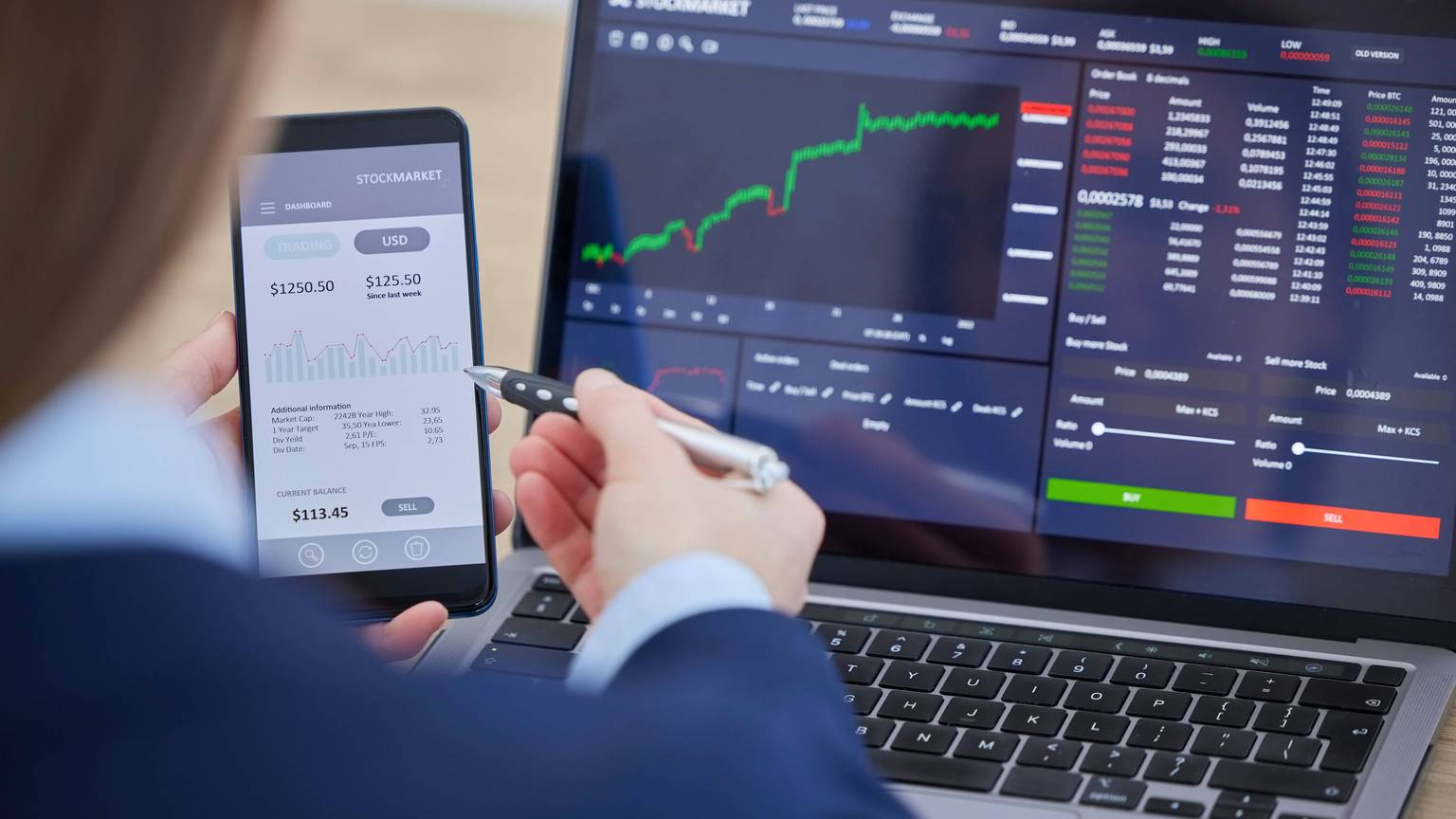 Die Geldanlage in ETF ist vor allem bei jüngeren Sparern zunehmend beliebt.