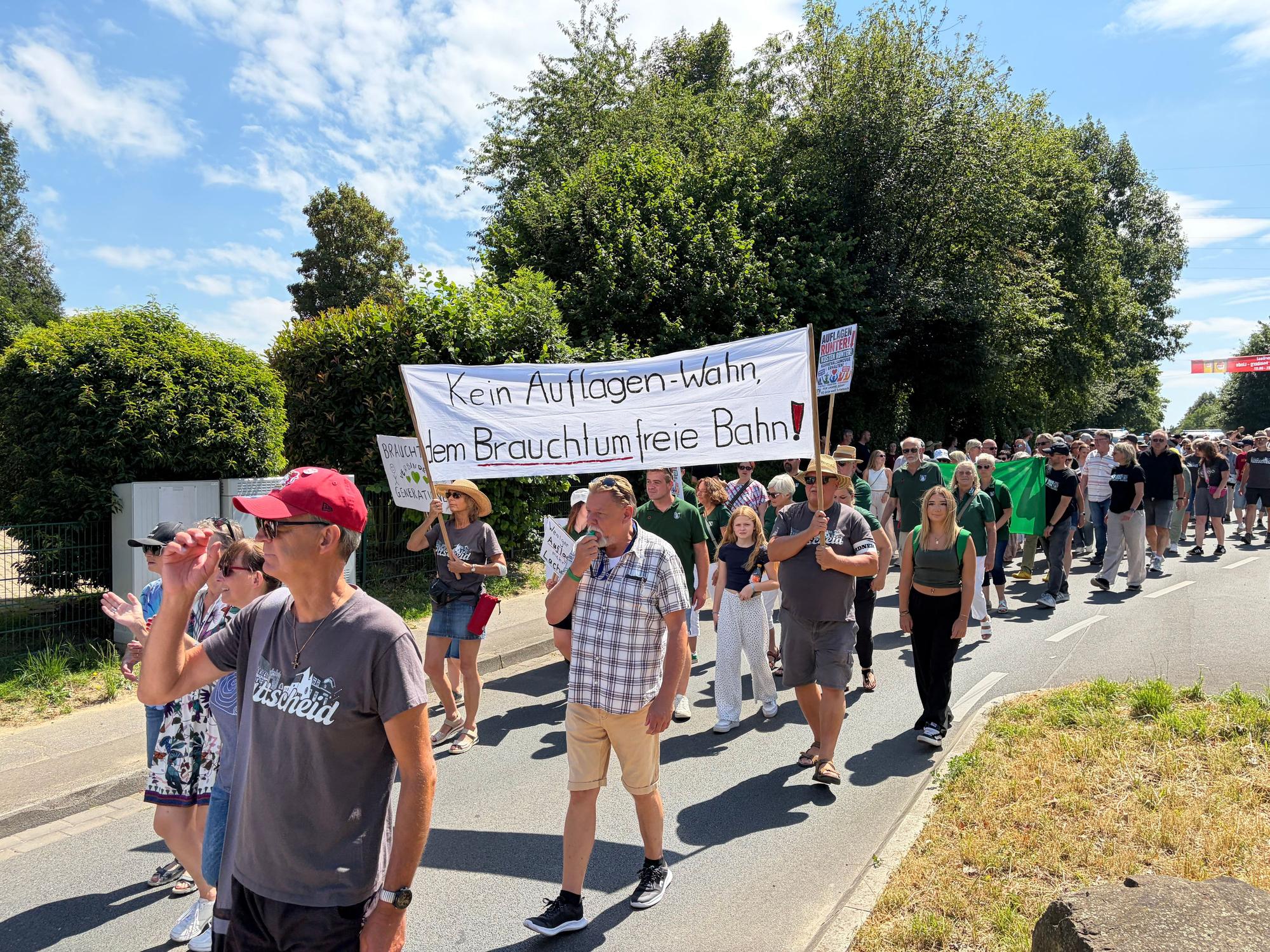 Um die Zukunft des Brauchtums sorgen sich alle Teilnehmerinnen und Teilnehmer.
