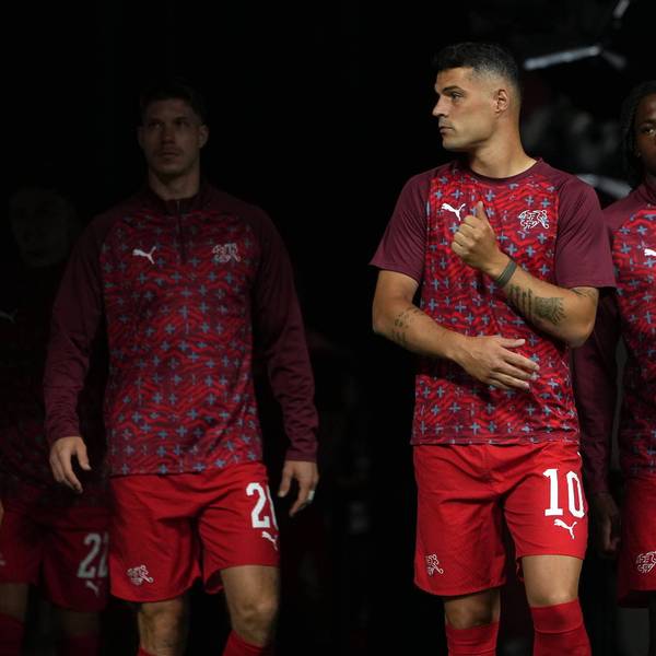 Granit Xhaka beim Aufwärmen vor einem WM-Spiel.