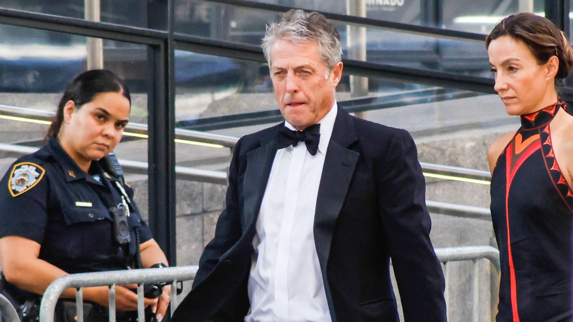 Der britische Schauspieler Hugh Grant durfte an der Hochzeit von Taylor Swift und Travis Kelce teilnehmen.