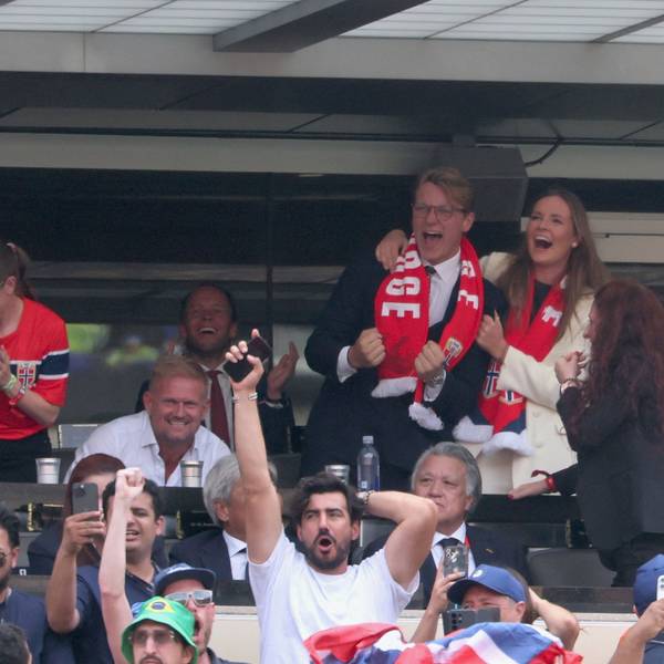 Prinzessin Ingrid Alexandra von Norwegen und ihr Bruder Prinz Sverre Magnus verfolgen am 05. Juli 2026 das WM-Achtelfinalspiel zwischen Brasilien und Norwegen im MetLife Stadium in East Rutherford, New Jersey.