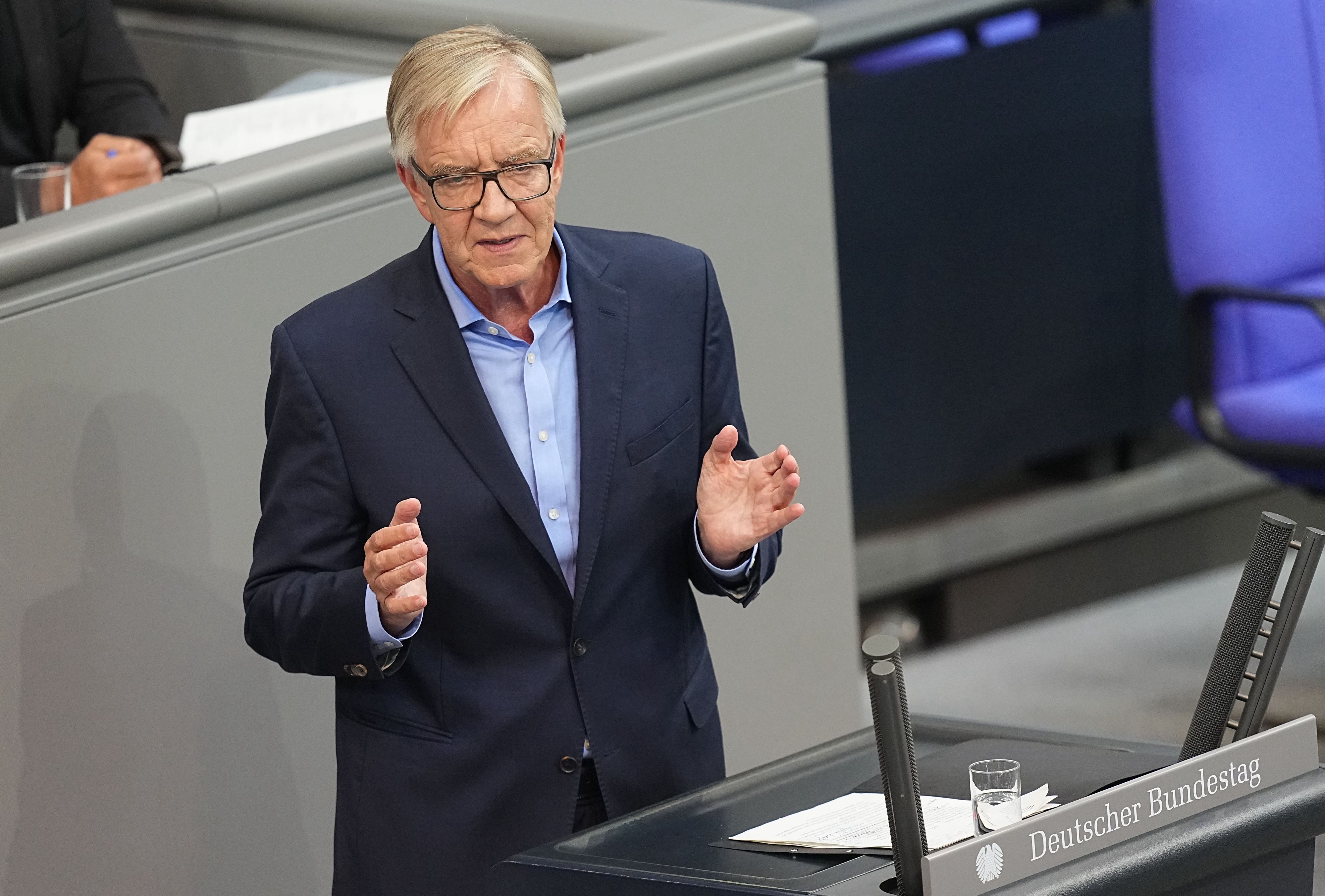 Dietmar Bartsch (Die Linke) spricht im Bundestag. (Archivbild)
