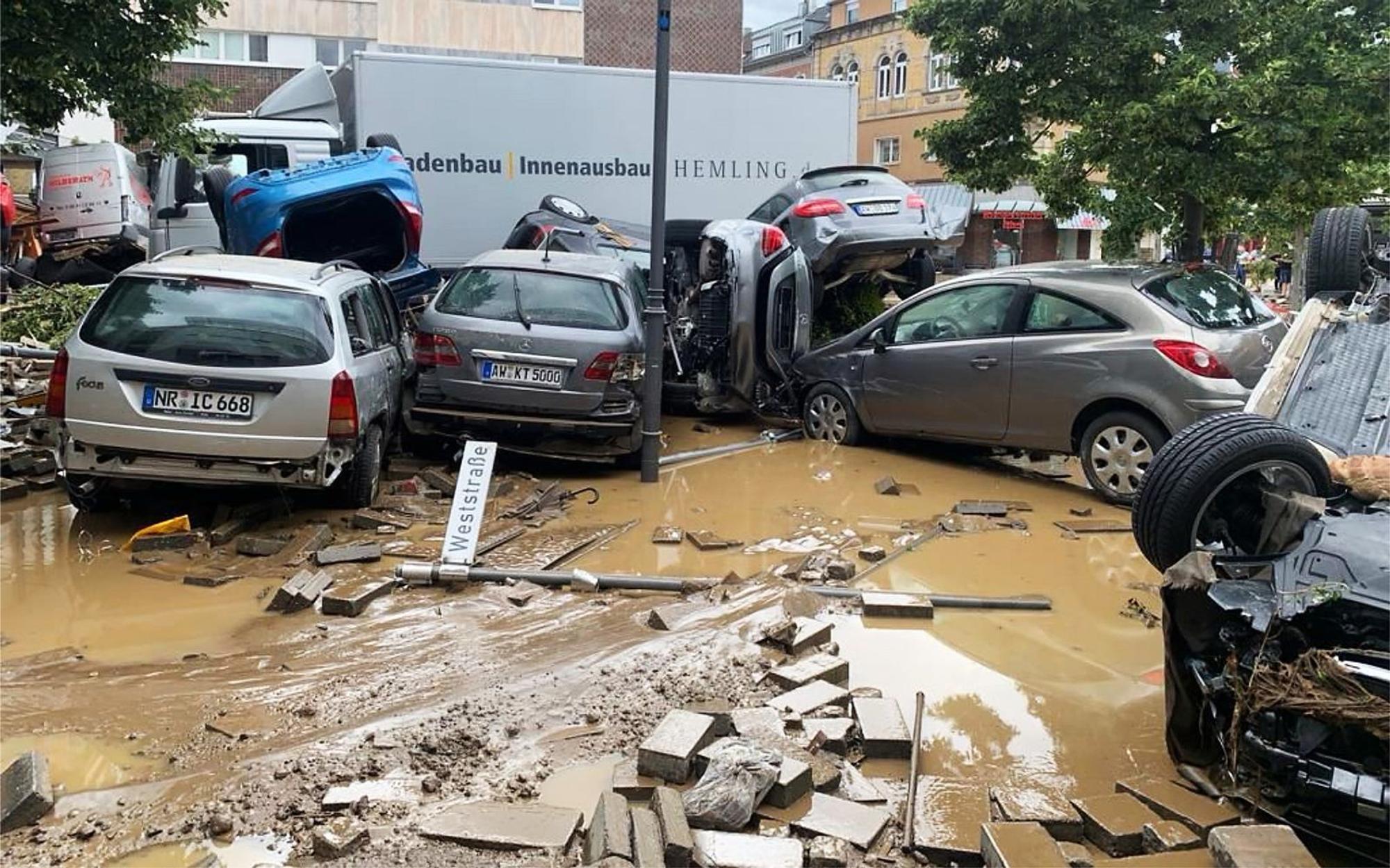 Im Juli 2021 hinterließ eine Flutkatastrophe in Bad Neuenahr eine Spur der Verwüstung. (Bild: WDR / privat)