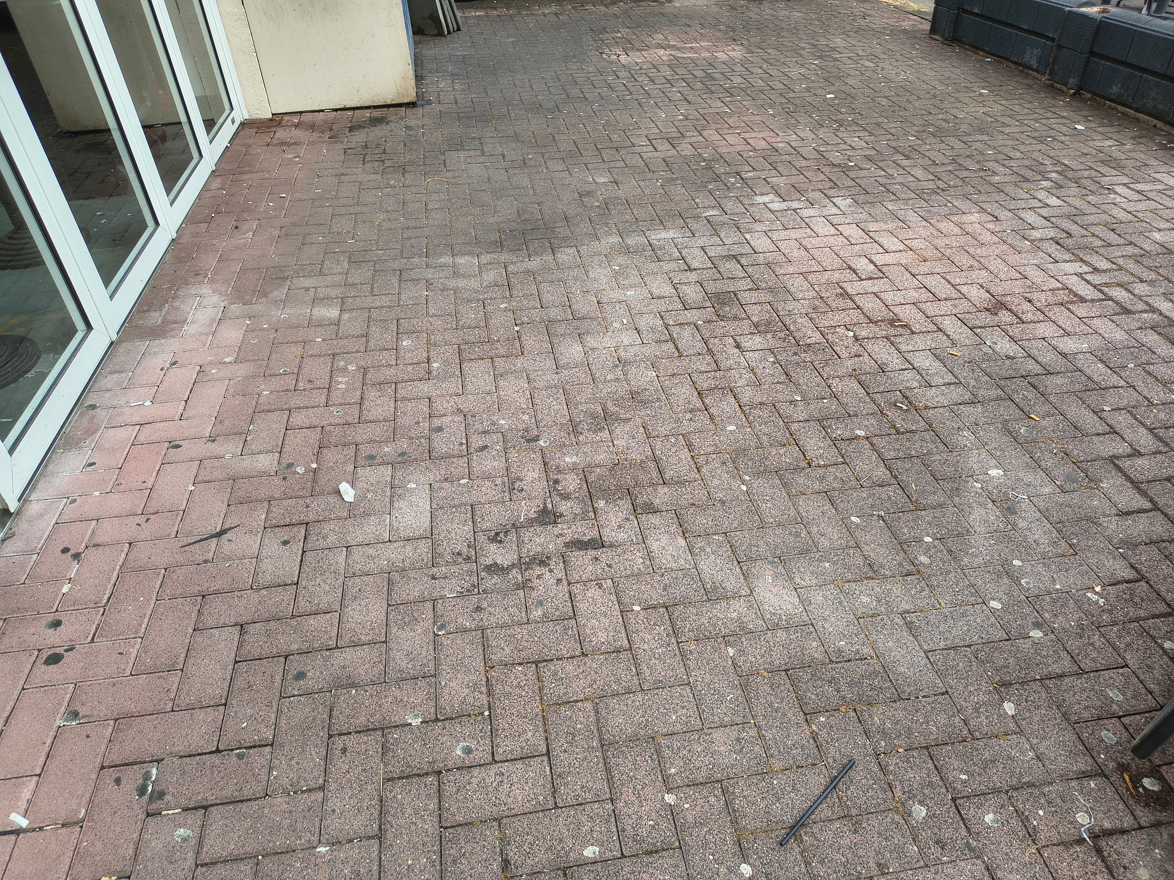 Das Impi in Köln-Ehrenfeld am Montagmorgen. Es wurde ordentlich der Boden geschrubbt, um den Gestank zu beseitigen.