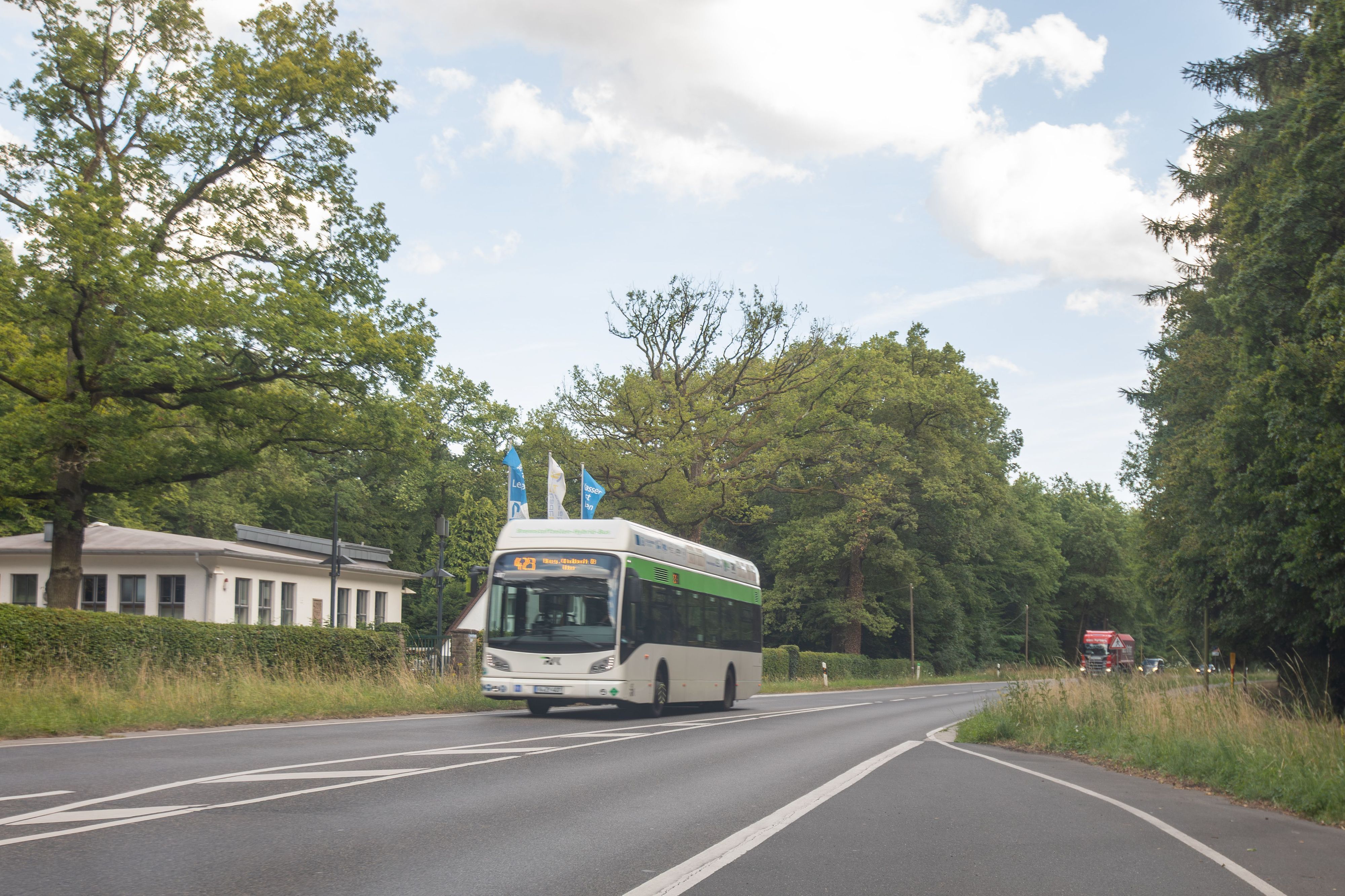 Von der Buslinie 423 soll der Halt „Gut Leidenhausen“ künftig nicht mehr angefahren werden.