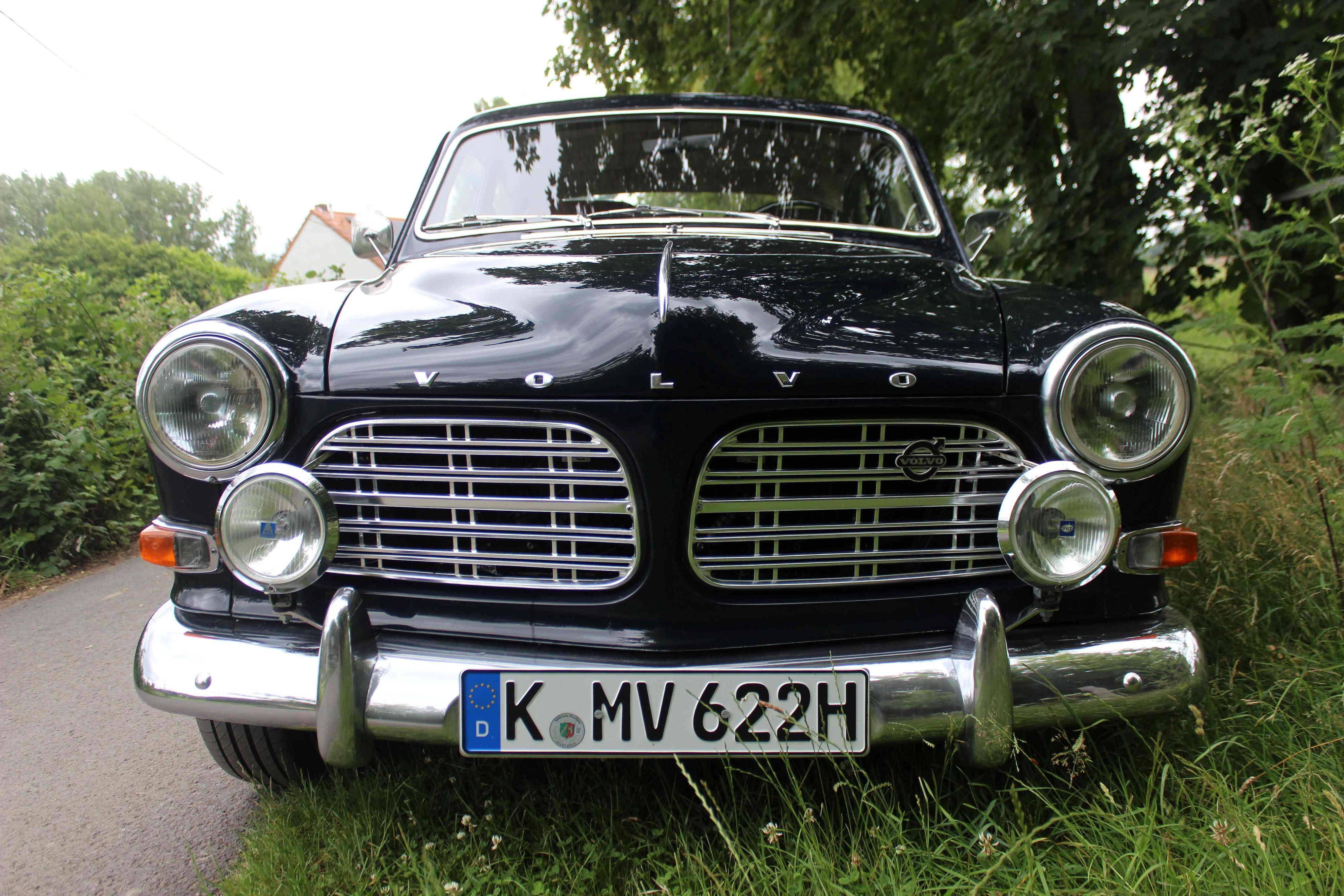 Volvo P121 von vorne