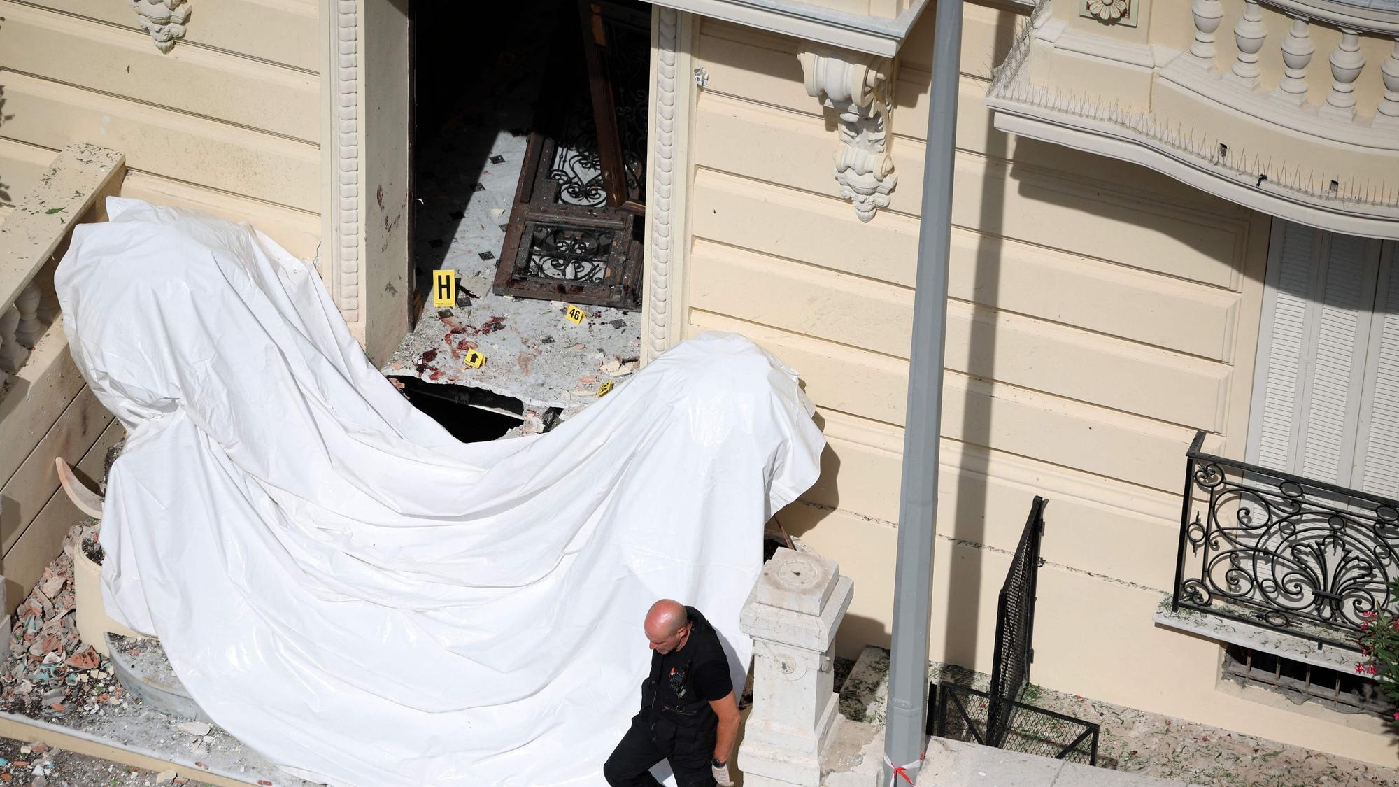 Auf dieses Haus in Monaco soll die Gesuchte mutmaßlich einen Anschlag verübt haben.