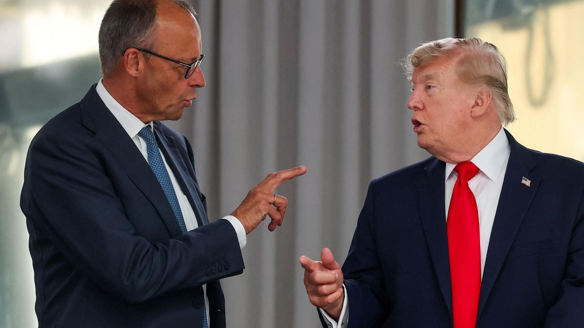 Trump warf Deutschland jüngst wieder zu niedrige Verteidigungsausgaben vor: Kanzler Merz erwiderte, Deutschland verdoppele gerade seinen Verteidigungsetat innerhalb vier Jahren. (Archivbild)