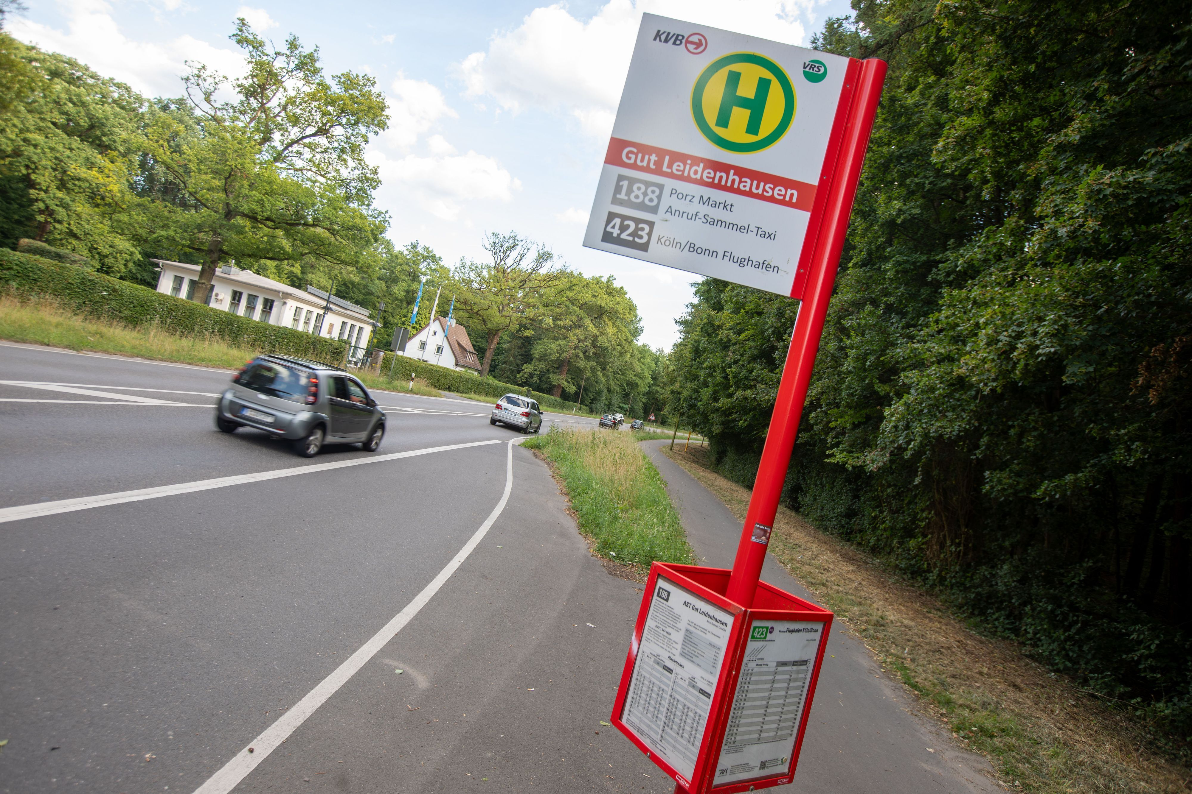 Von der Buslinie 423 soll der Halt „Gut Leidenhausen“ künftig nicht mehr angefahren werden.