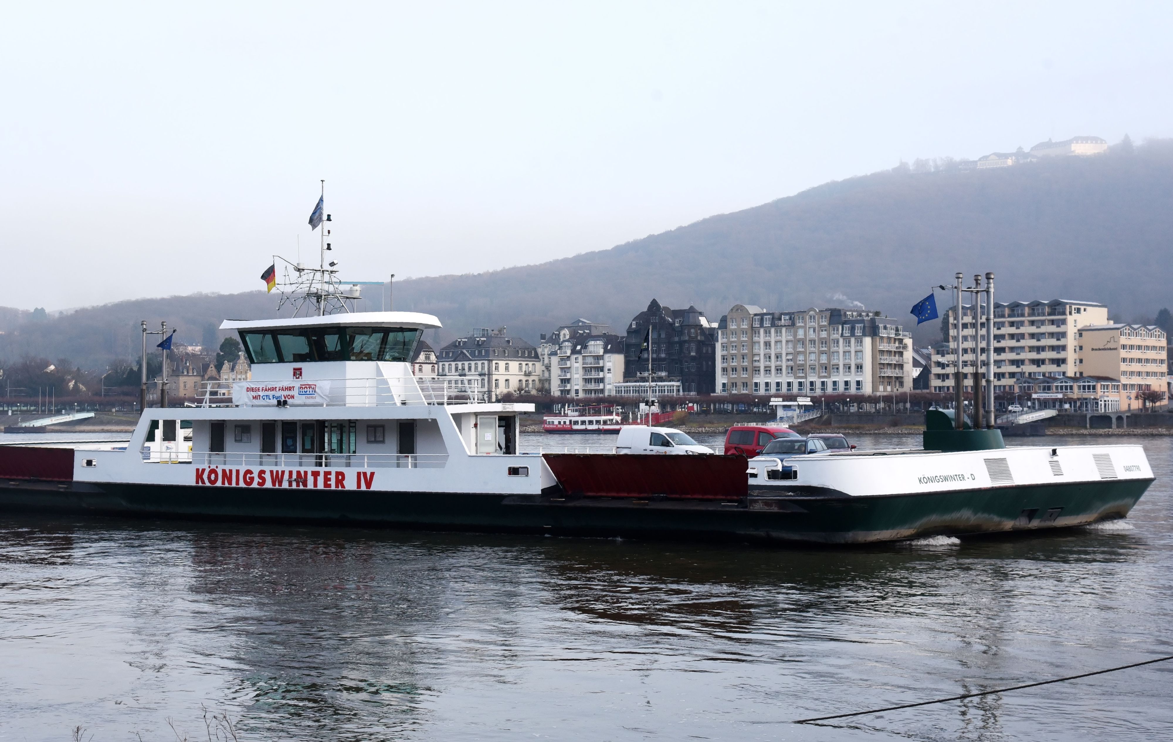 Die Rheinfähre „Königswinter IV“ verkehrt zwischen Königswinter und Bonn-Mehlem.