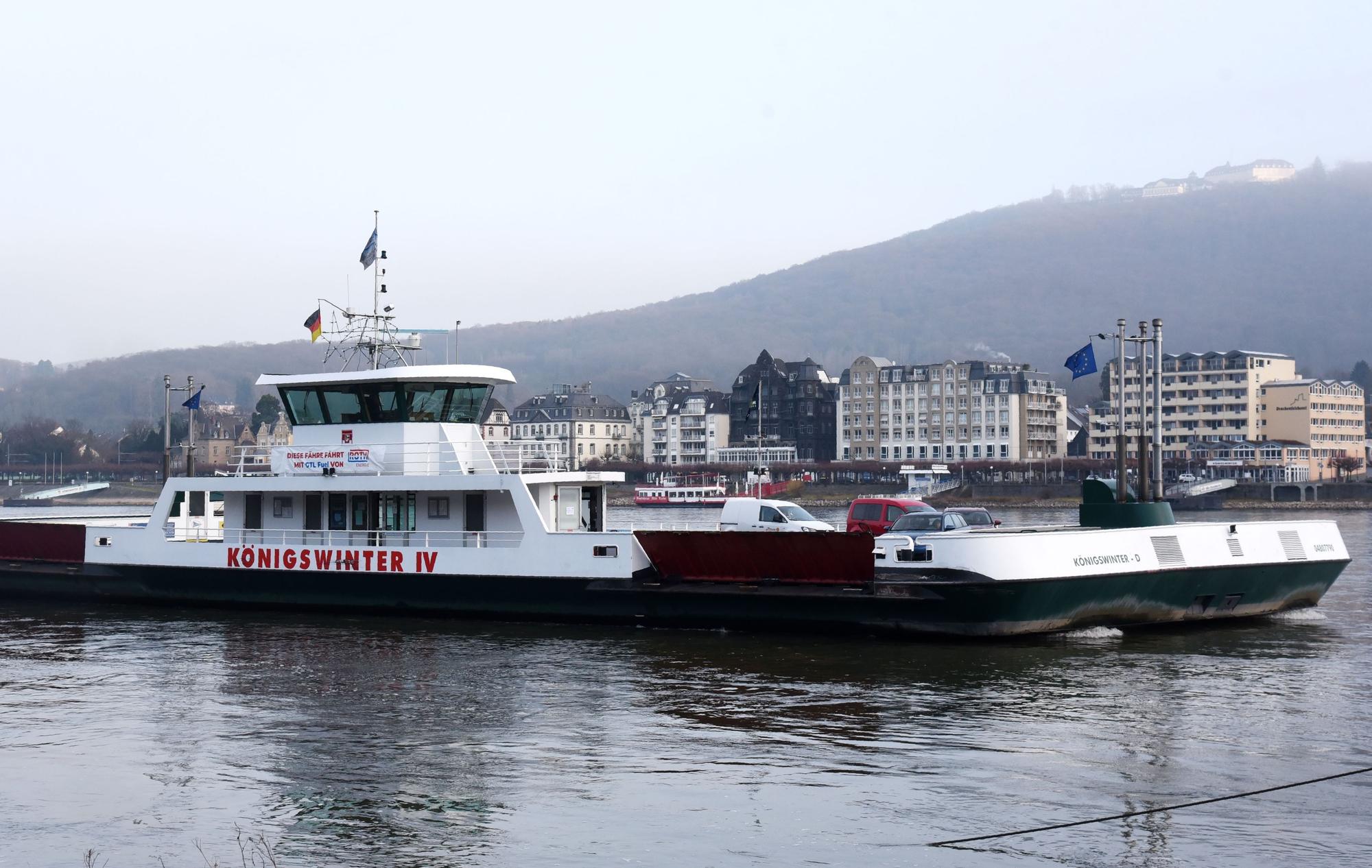 Die Rheinfähre „Königswinter IV“ verkehrt zwischen Königswinter und Bonn-Mehlem.