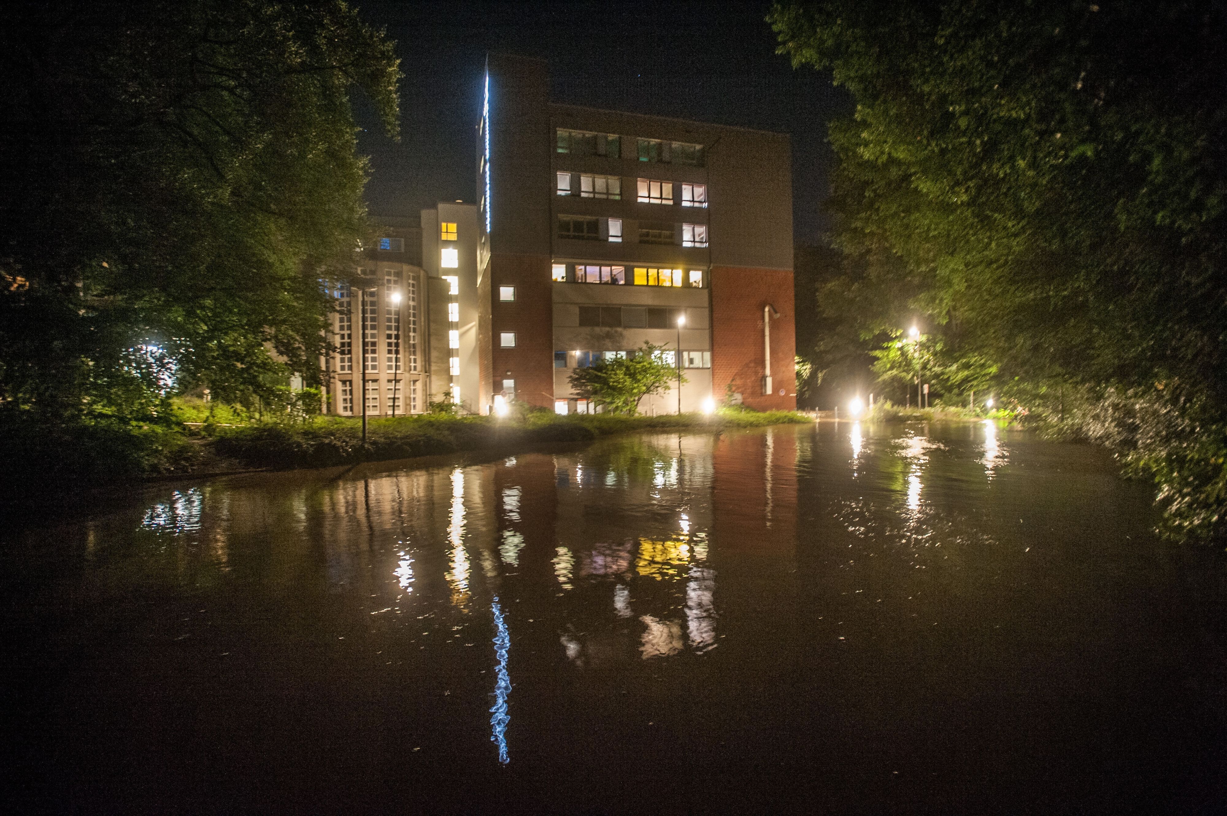 Klinikum Leverkusen muss evakuiert werden. Notstrom ist ausgefallen. Foto: Ralf Krieger
