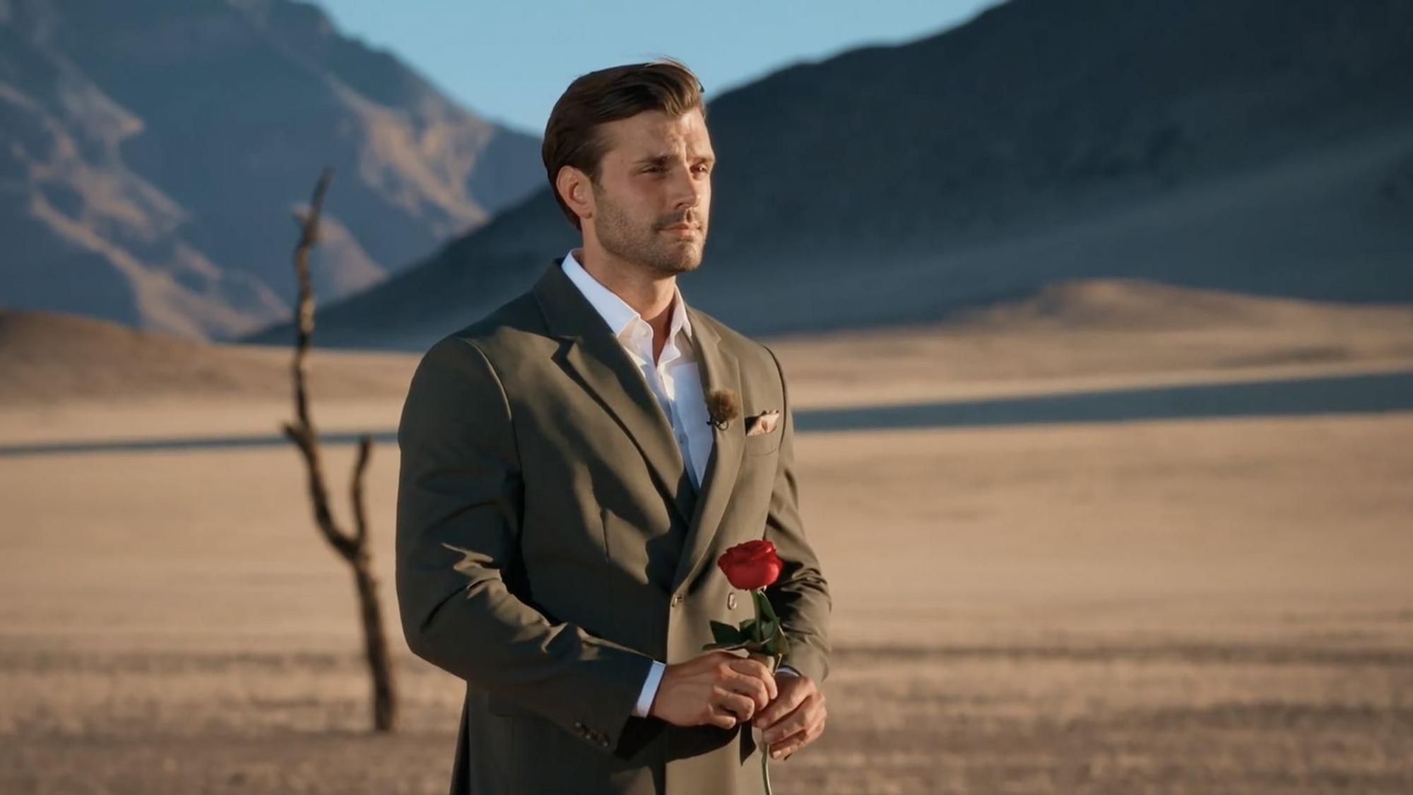 Bachelor Tim schickt Kim nachhause und lässt Miri und Vivi weiter. (Bild: RTL)