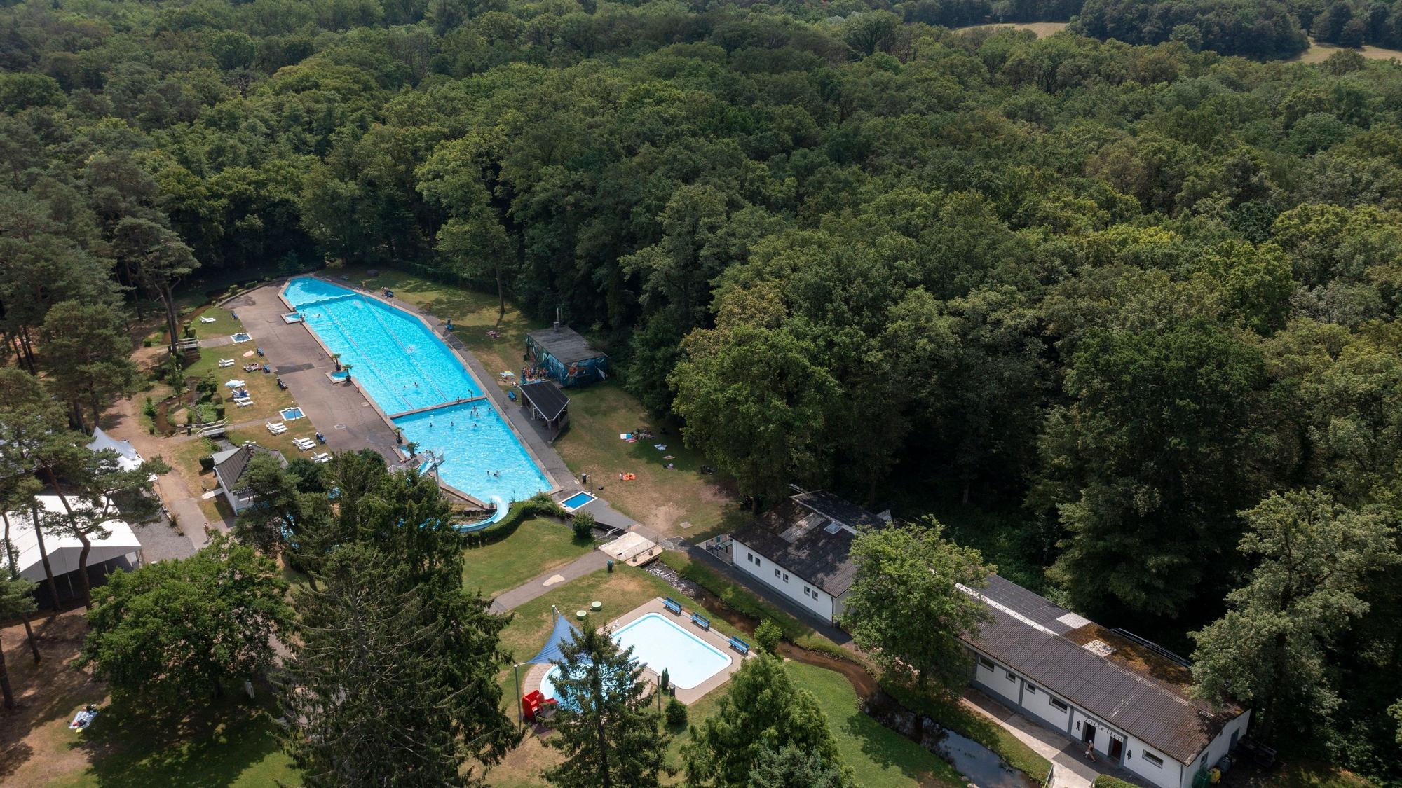Das Waldbad Dünnwald von oben. (Archivbild)