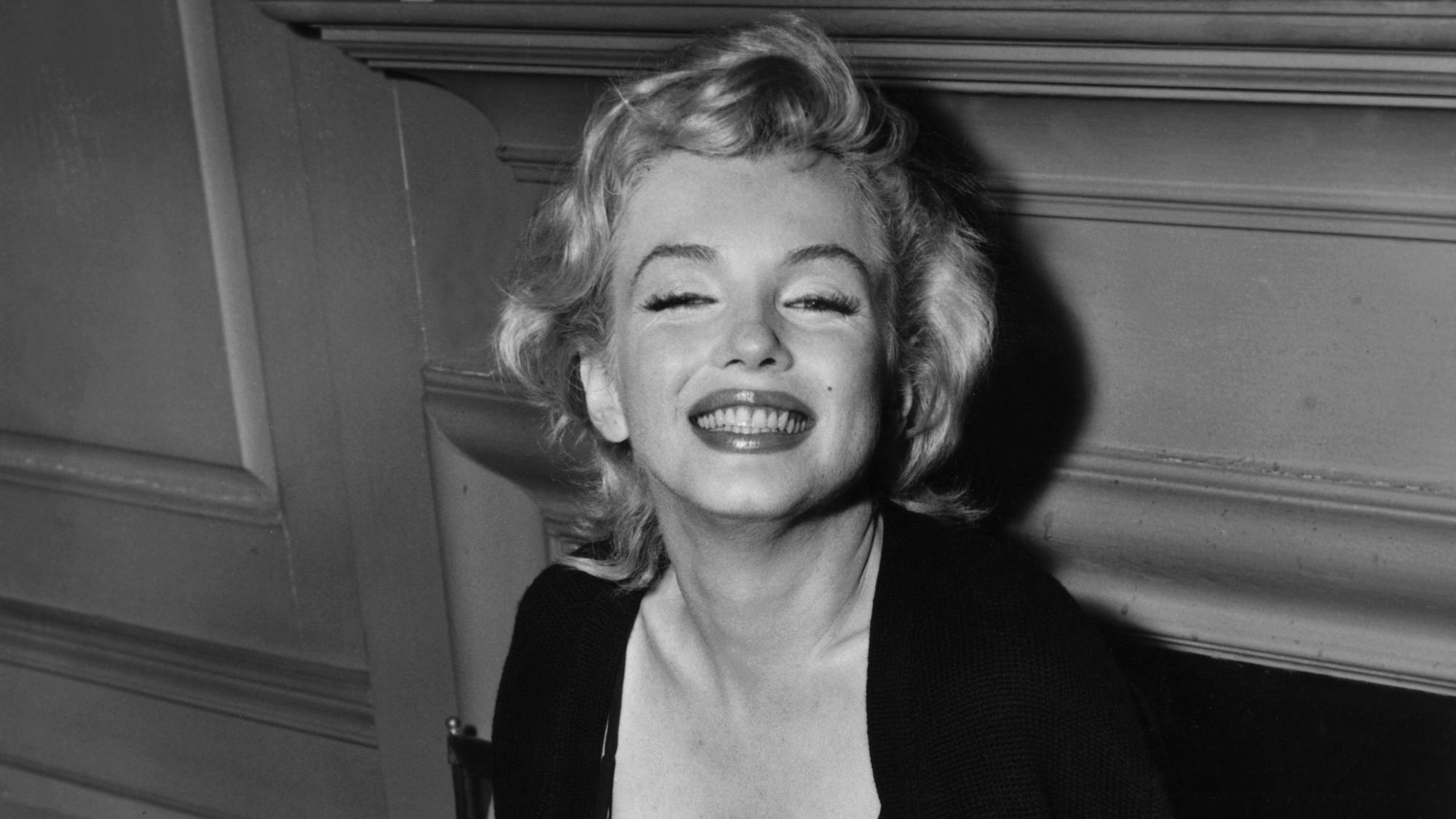 Die amerikanische Schauspielerin Marilyn Monroe am 21.06.1956 in New York. (Archivbild)
