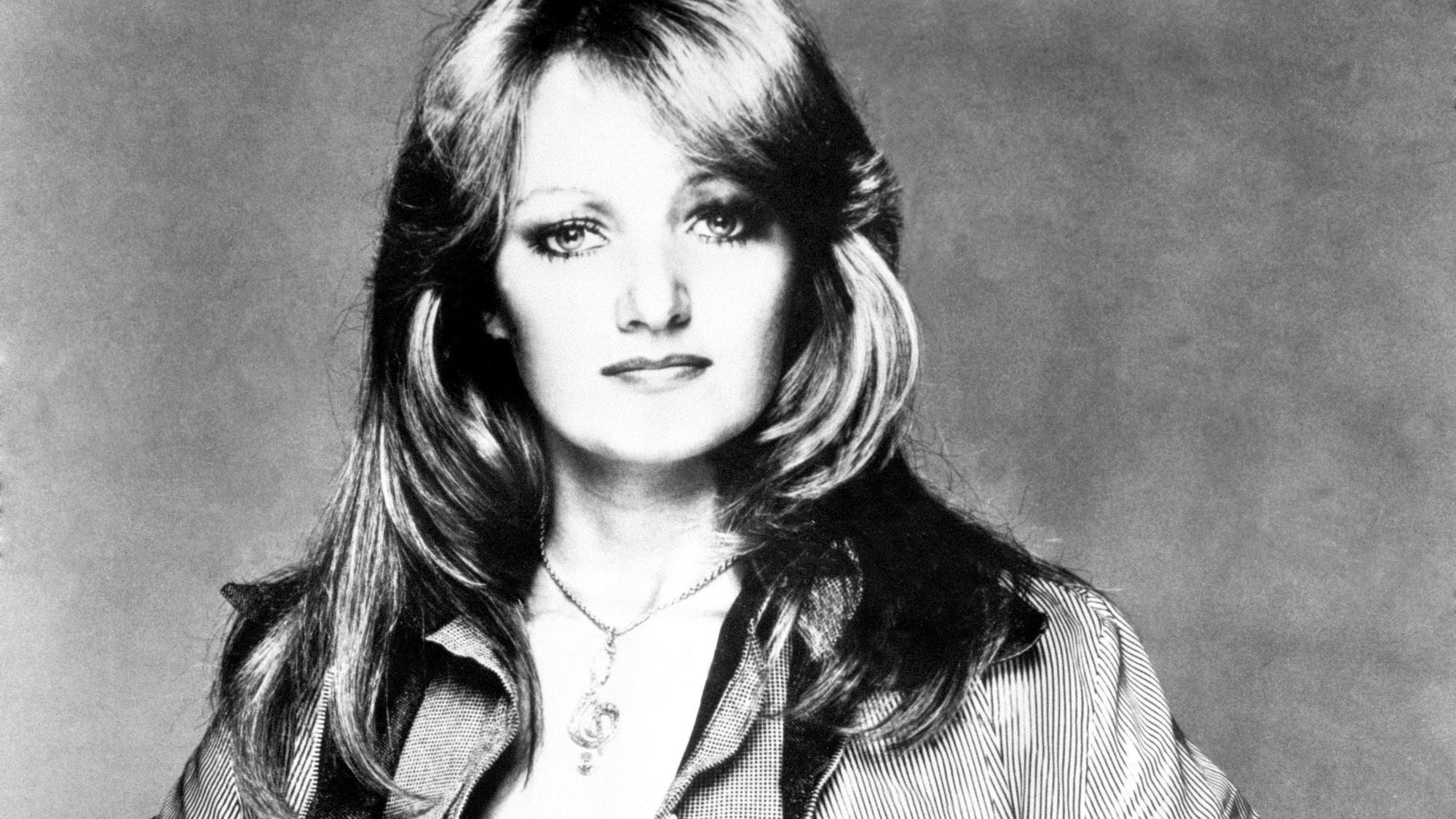 Bonnie Tyler posiert.