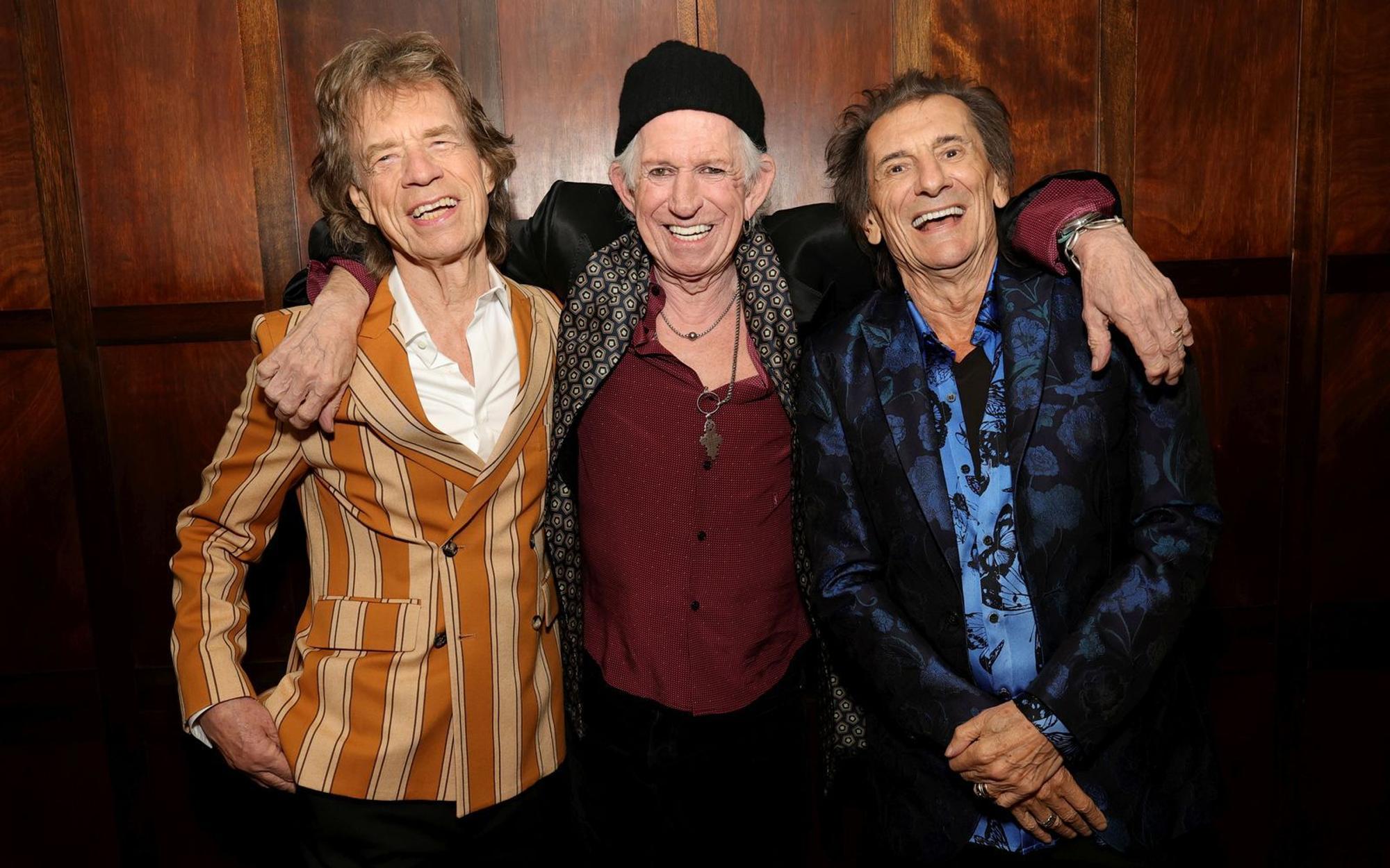 Mick Jagger (links), Keith Richards (Mitte) und Ron Wood haben immer noch unheimlich viel Freude an der Musik. Mit „Foreign Tongues“ präsentieren die Rolling Stones jetzt ihr 25. Studioalbum. (Bild: Kevin Mazur)