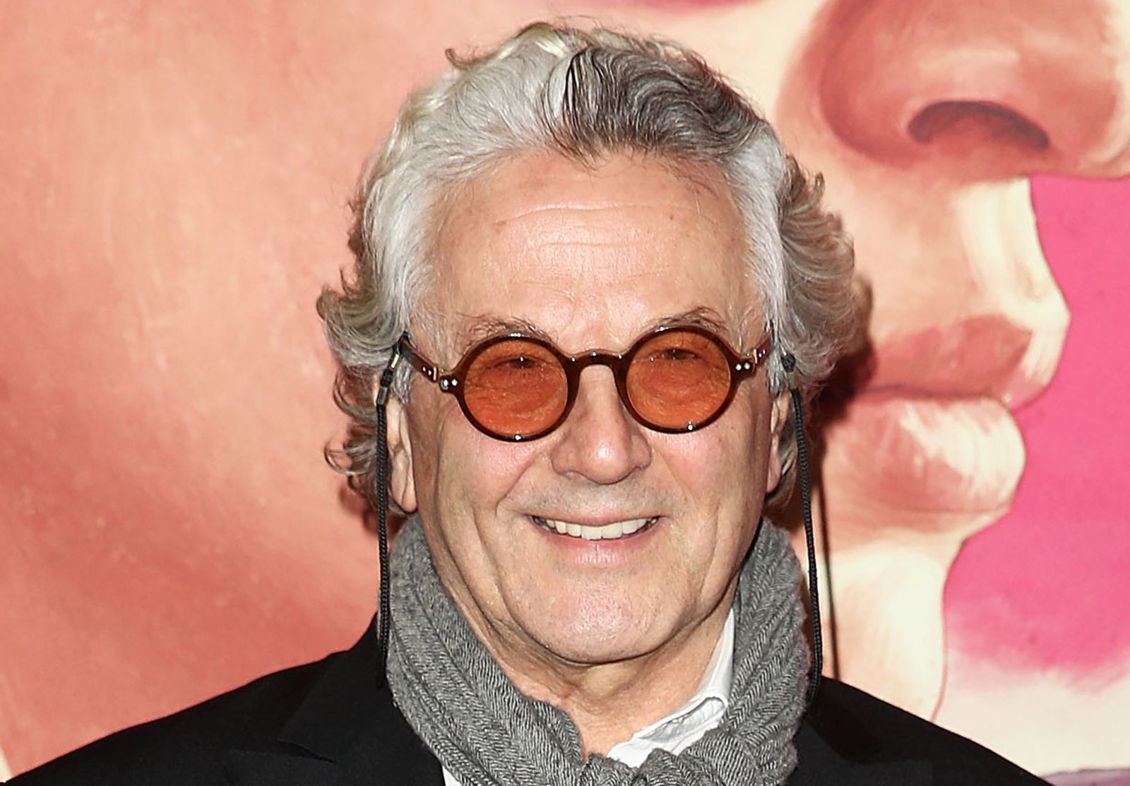 Mastermind George Miller hat Ideen für weitere „Mad Max“-Projekte, darunter angeblich auch eine Serie, sucht aber noch nach Geldgebern. (Bild: 2017 Getty Images/Brendon Thorne)