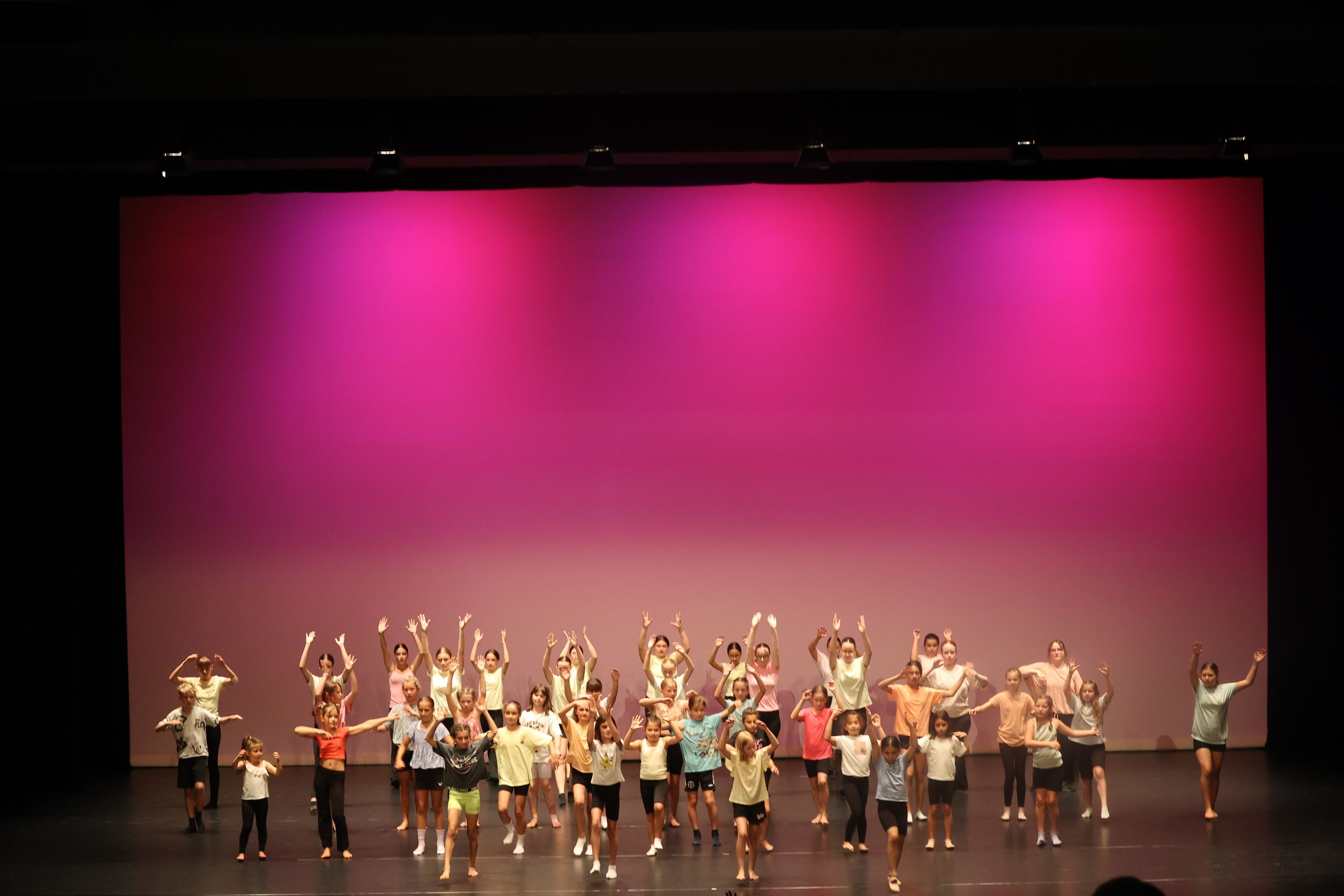 Die Choreografie entwickelten die Kinder komplett selbst und bewiesen damit auch ihr eigenes kreatives Talent.