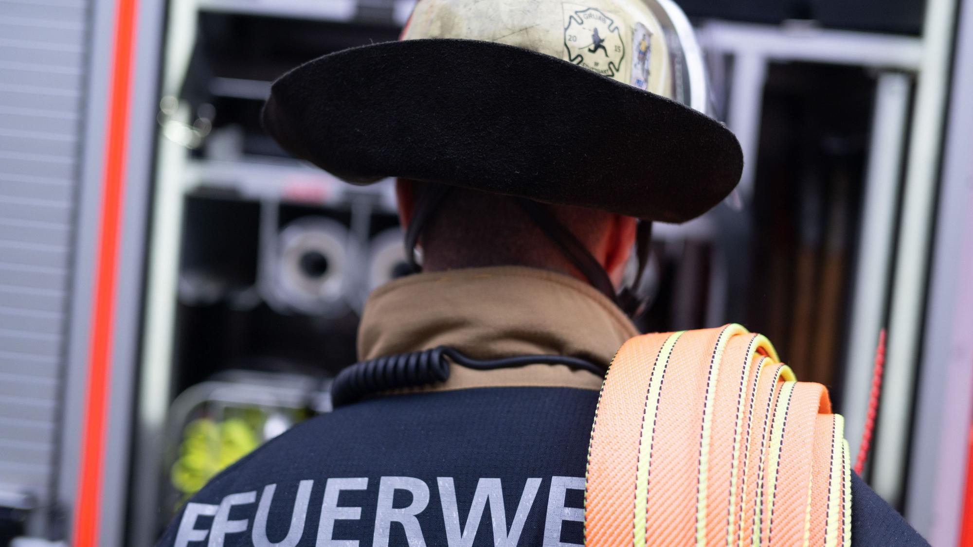 Die Feuerwehr Leverkusen war bei einem Kellerbrand im Einsatz (Symbolfoto).
