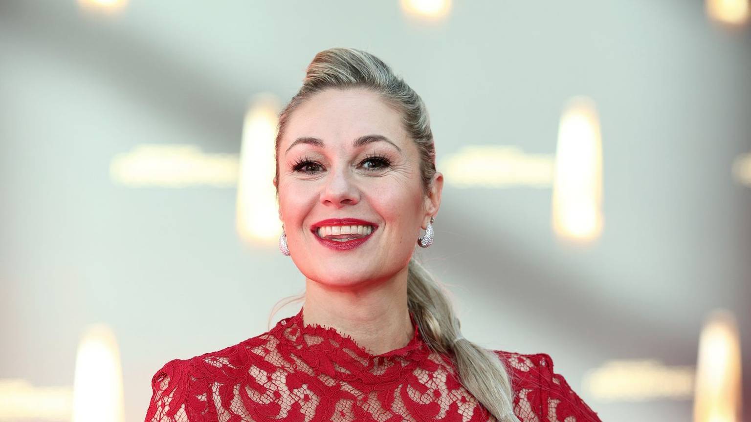 Ruth Moschner hat sich bei Instagram klar gegen die AfD positioniert. (Bild: 2025 Getty Images/Joshua Sammer)