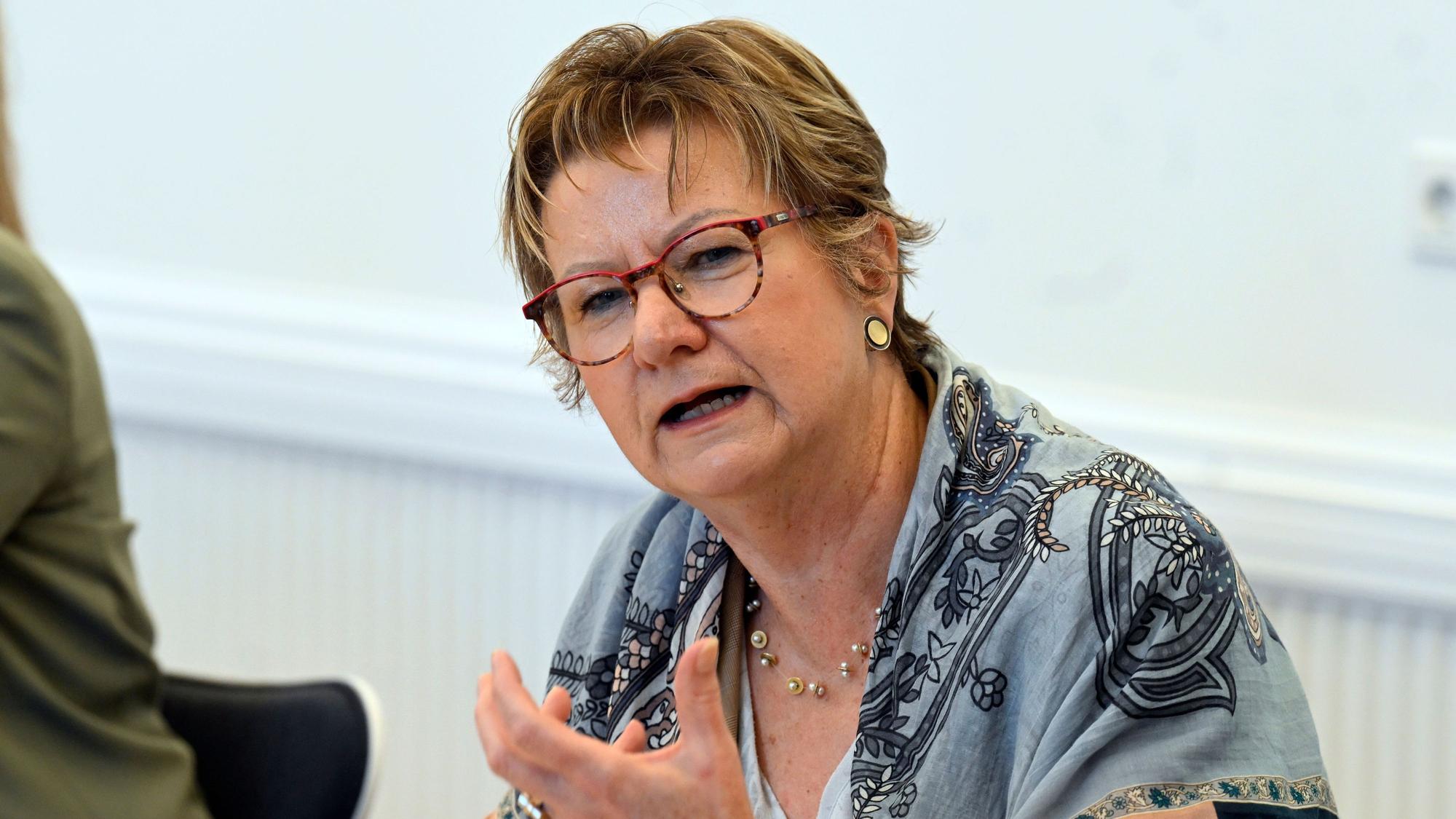 Sylvia Löhrmann (Grüne), Antisemitismusbeauftragte, stellt in der Staatskanzlei den Jahresbericht zur aktuellen Situation im Land Nordrhein-Westfalen vor.