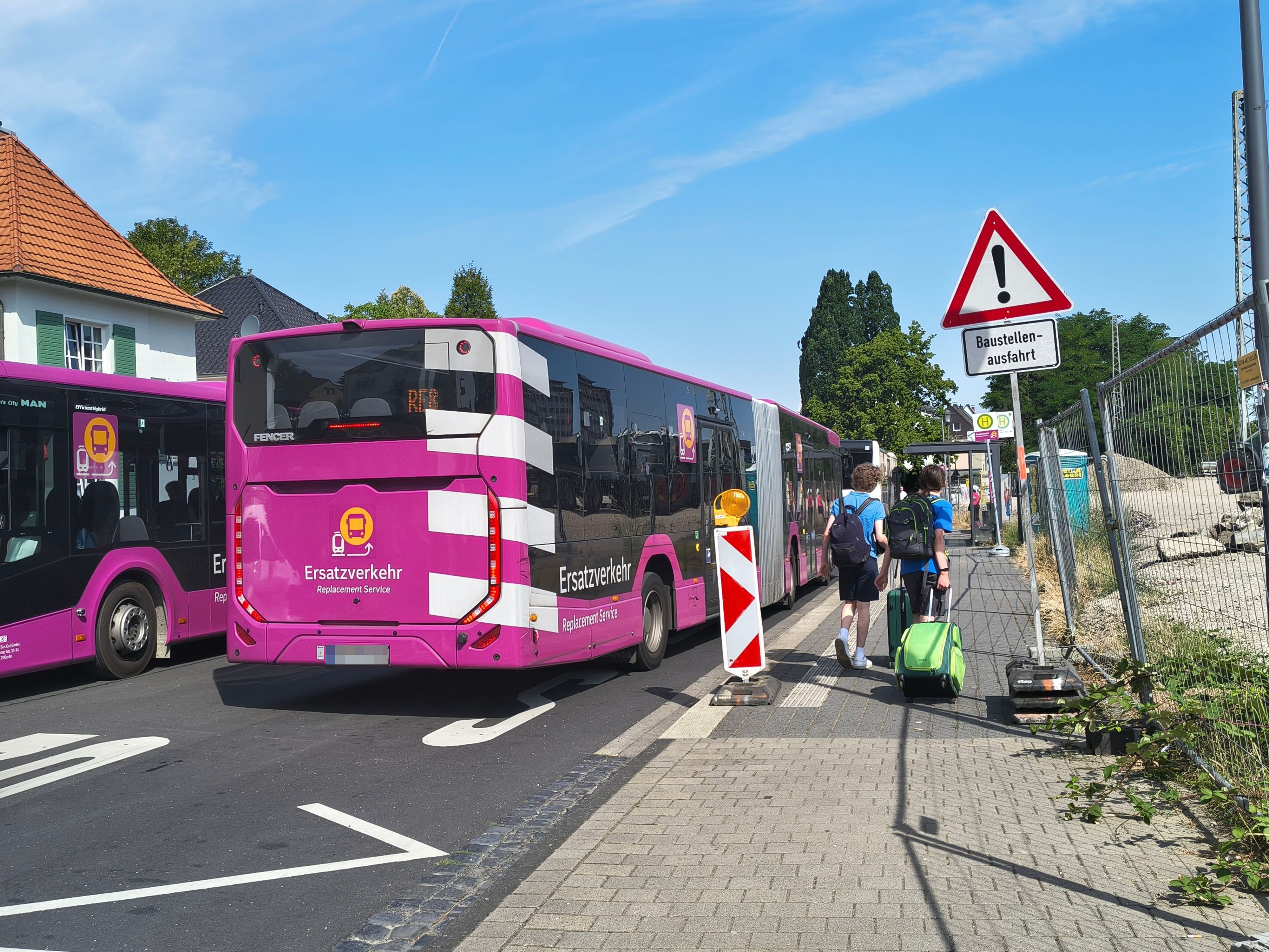 Schienenersatzverkehr am Bahnhof Königswinter