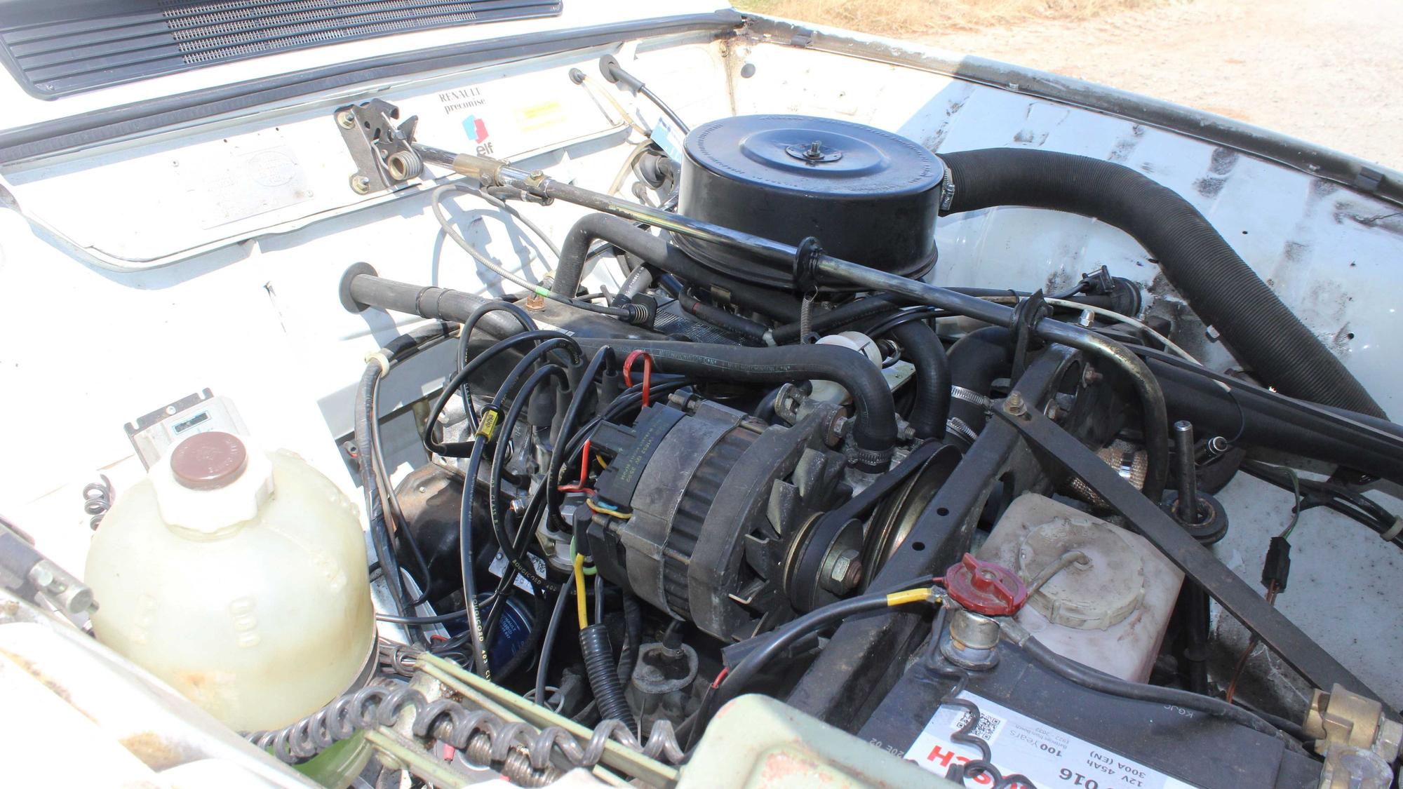 Motor des R 4