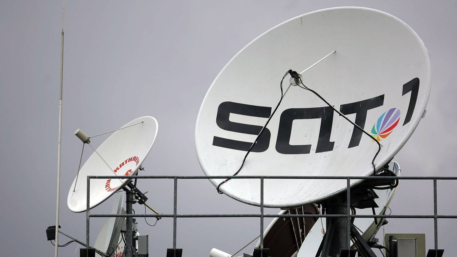 Der Sender SAT.1 bekommt eine kleine Schwester: SAT.2 startet im 2027. (Bild: 2008 Getty Images/Johannes Simon)
