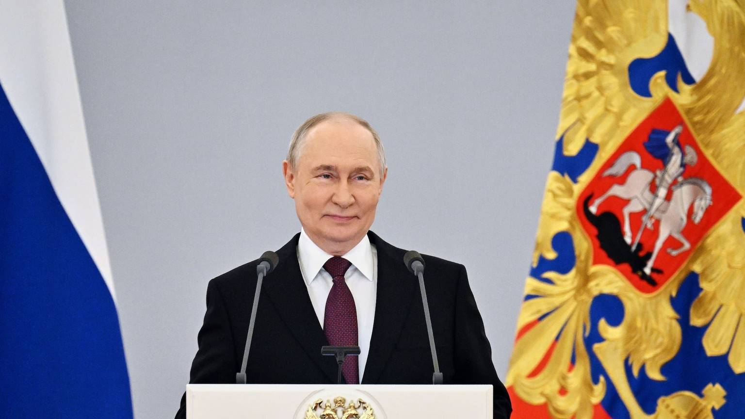 Kann mit etlichen Branchen weiter Geschäfte machen: Die Strafmaßnahmen der EU gegen Russland dürften Präsident Wladimir Putin nur bedingt beeindrucken.