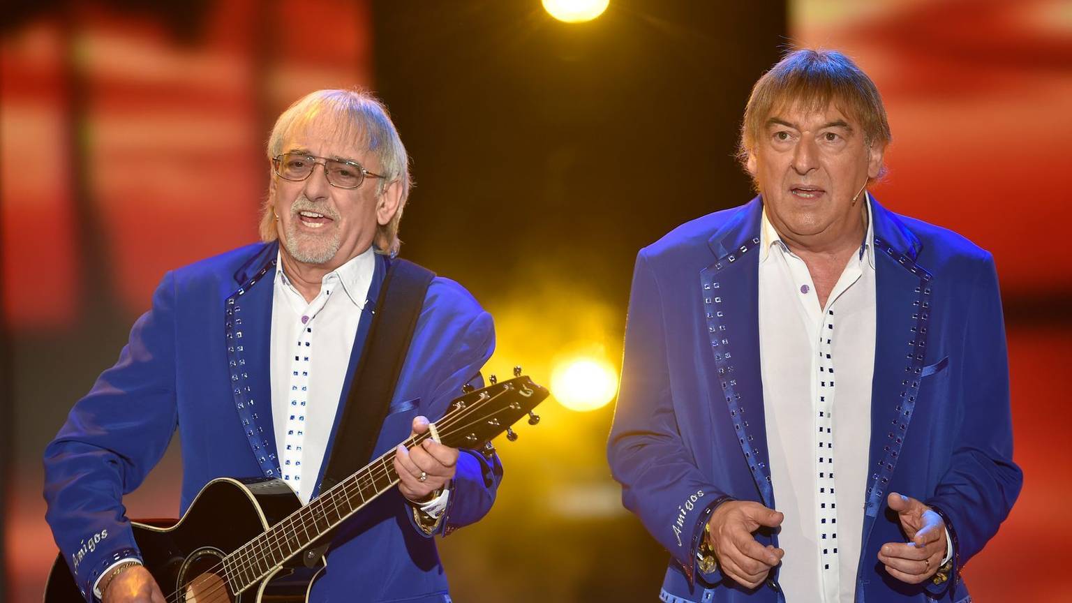 Bernd Ulrich (rechts), hier zusammen mit seinem Bruder Karl-Heinz Ulrich, kann das „Immer wieder sonntags“-Aus nicht verstehen. (Bild: 2014 Getty Images)