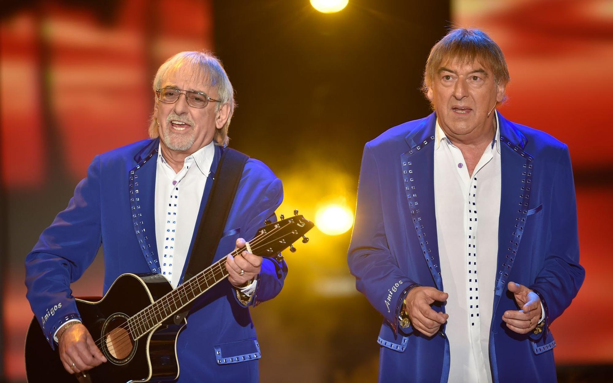 Bernd Ulrich (rechts), hier zusammen mit seinem Bruder Karl-Heinz Ulrich, kann das „Immer wieder sonntags“-Aus nicht verstehen. (Bild: 2014 Getty Images)