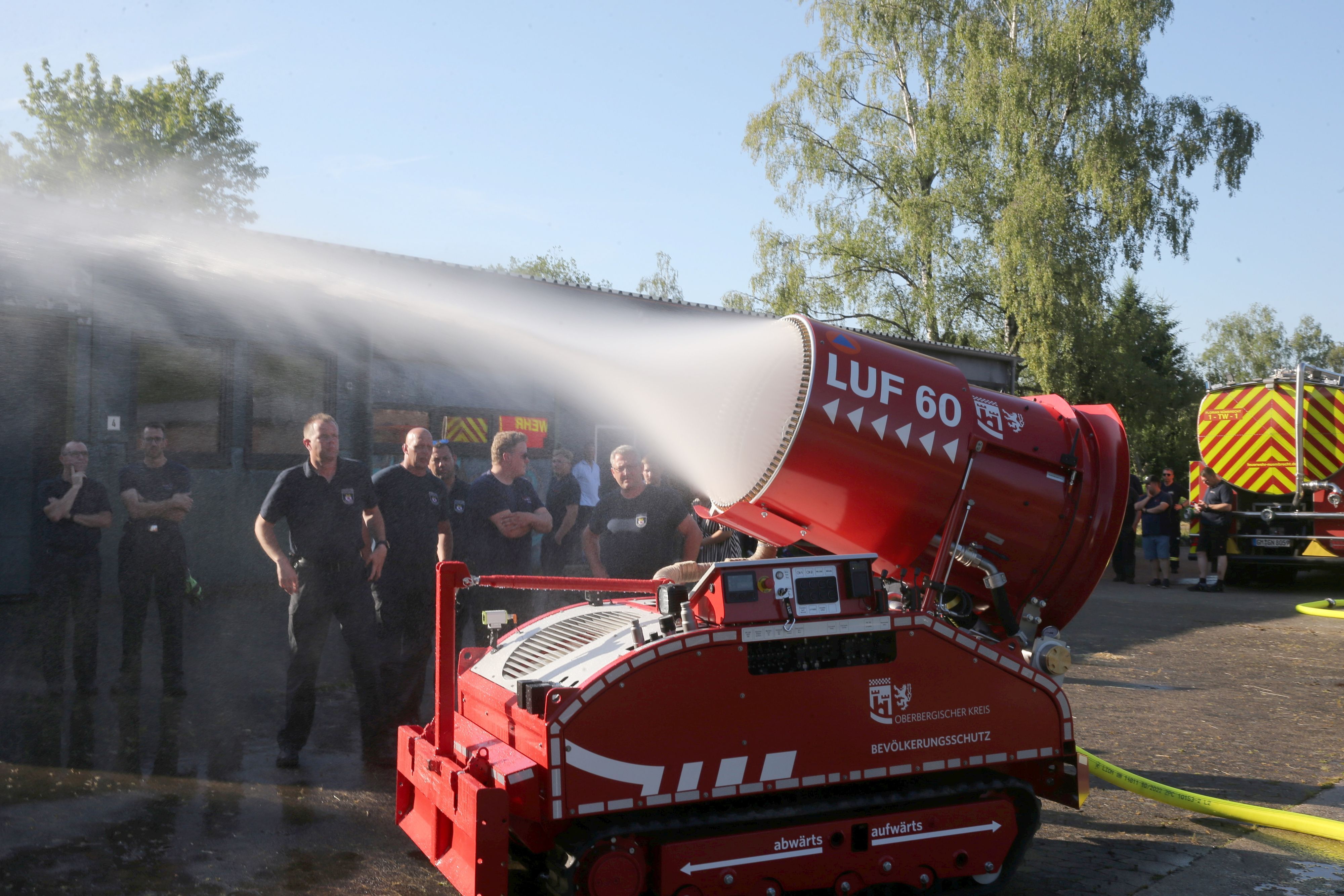 Der Oberbergische Kreis stellt seinen ersten Löschpanzer LUF 60 vor