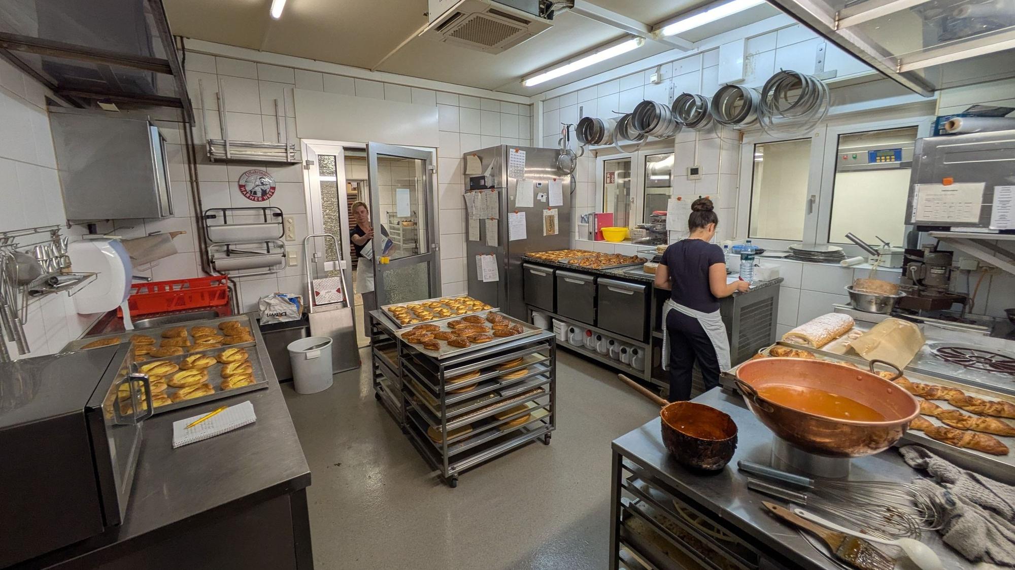Nachts in einer Bäckerei