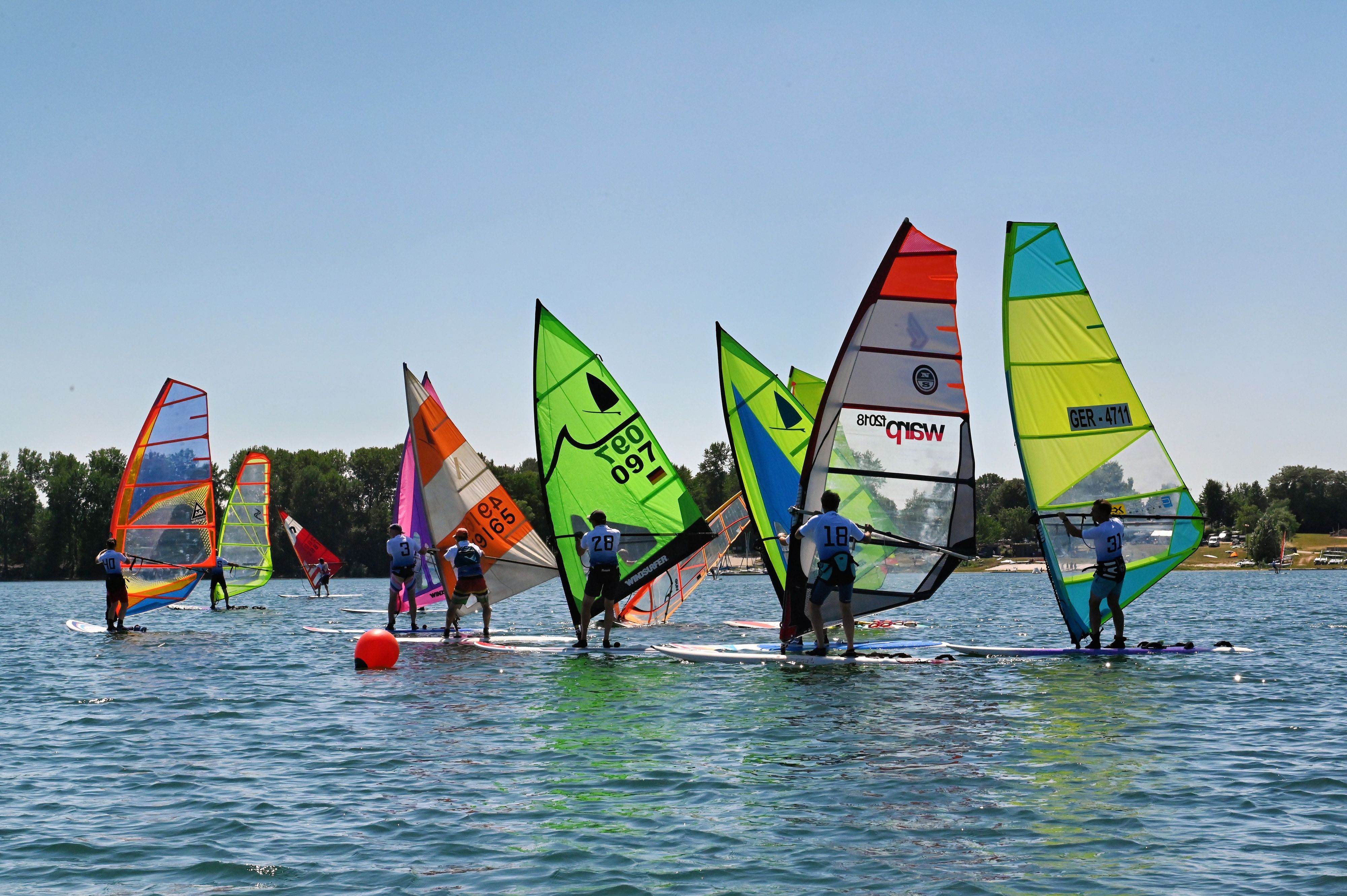 Wenn-d-r-Wind-afjeit-Windsurfen-in-Z-lpich-vom-Nischensport-zum-Trendverein