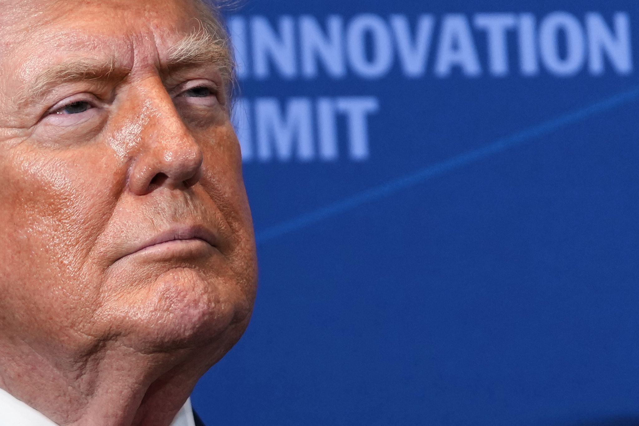 Trump droht dem Iran mit der Zerstörung ziviler Infrastruktur wie Brücken und Kraftwerke.