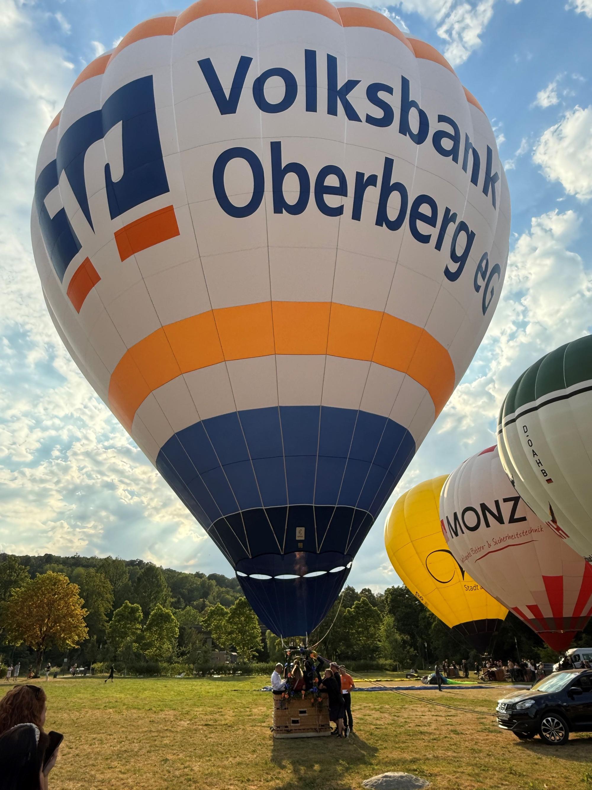 Na der Taufe startete der Ballon zu einer ersten Fuchsjagd.