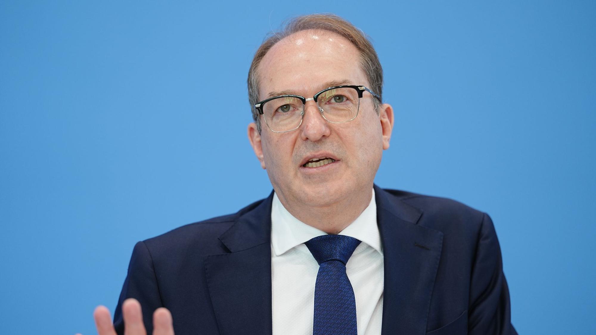 Alexander Dobrindt gilt als erfolgreichster Minister des Kabinetts Merz.