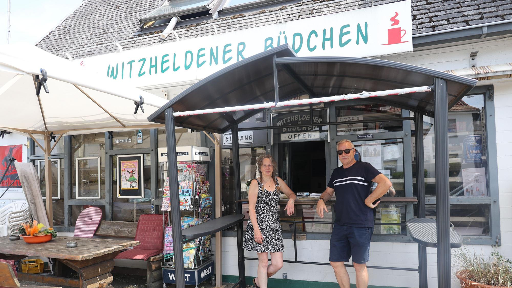 Petra Skalacki betreibt das Büdchen in Witzhelden schon seit zehn Jahren.