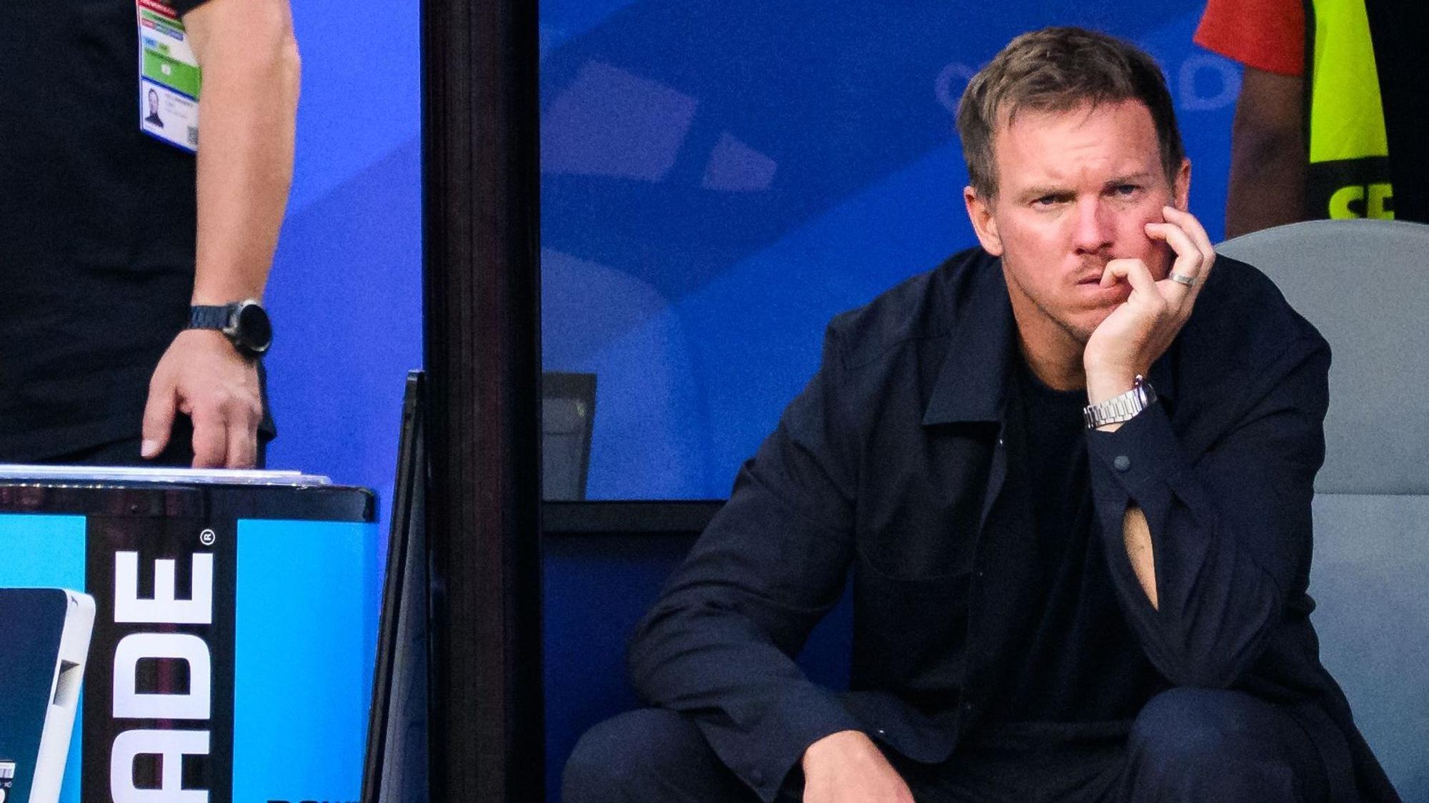 Ex-Bundestrainer Julian Nagelsmann an der Seitenlinie.