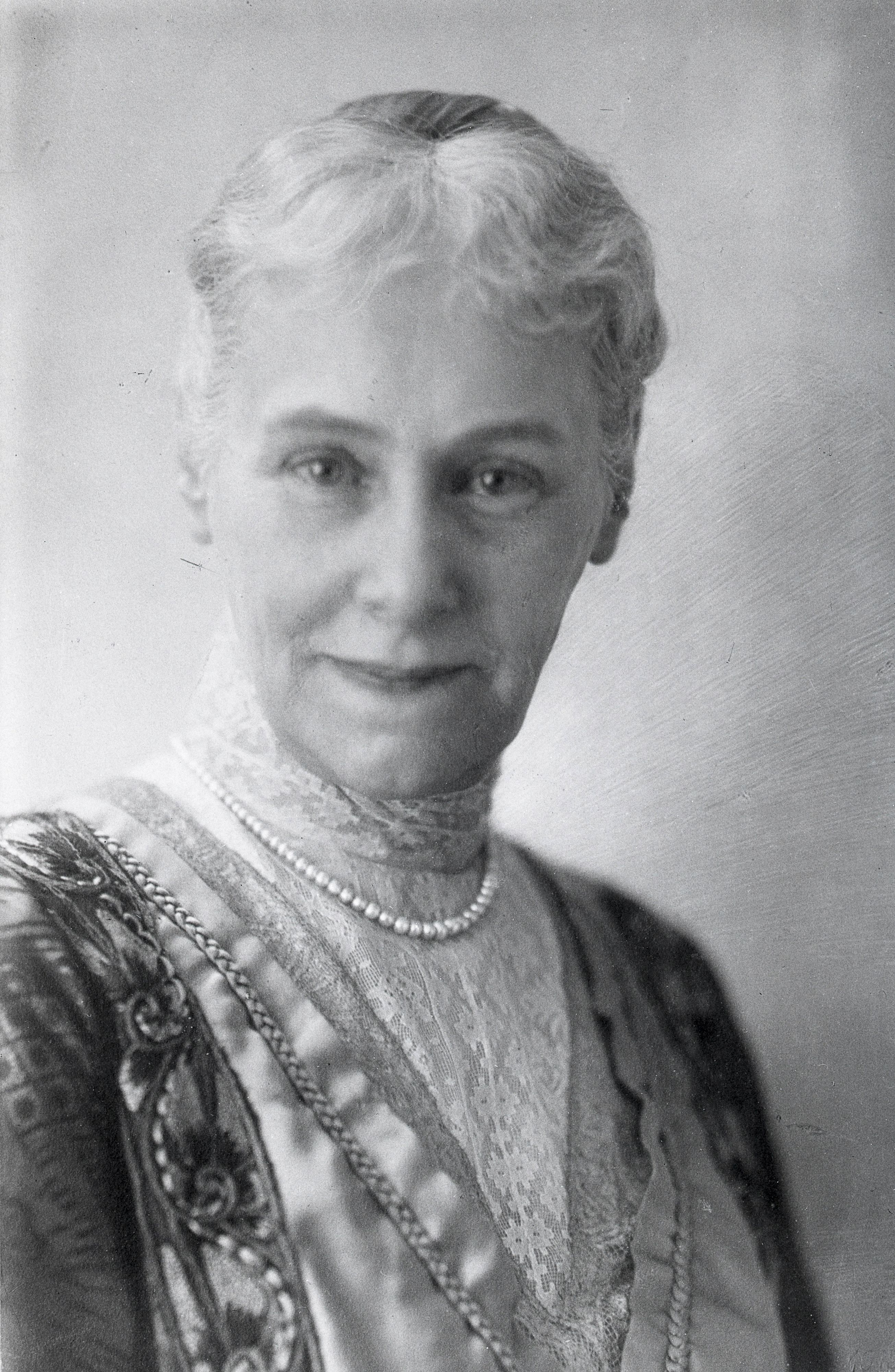 Porträt der Frauenrechtlerin Mathilde von Mevissen