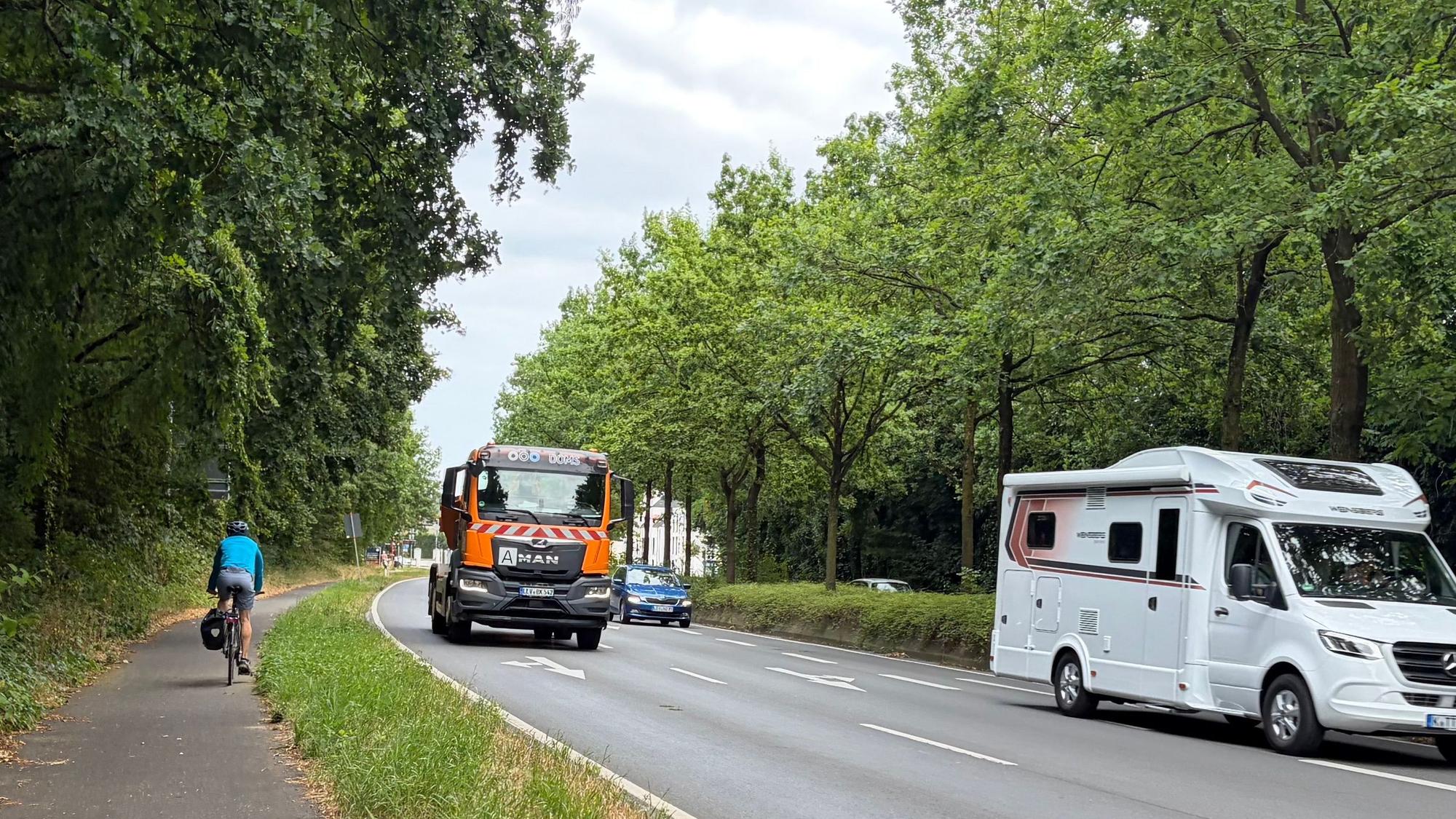 Im innerstädtischen Bereich entlang der Herbert-Wehner-Straße will der Landesbetrieb Straßen NRW keine Leitplanken anbringen.