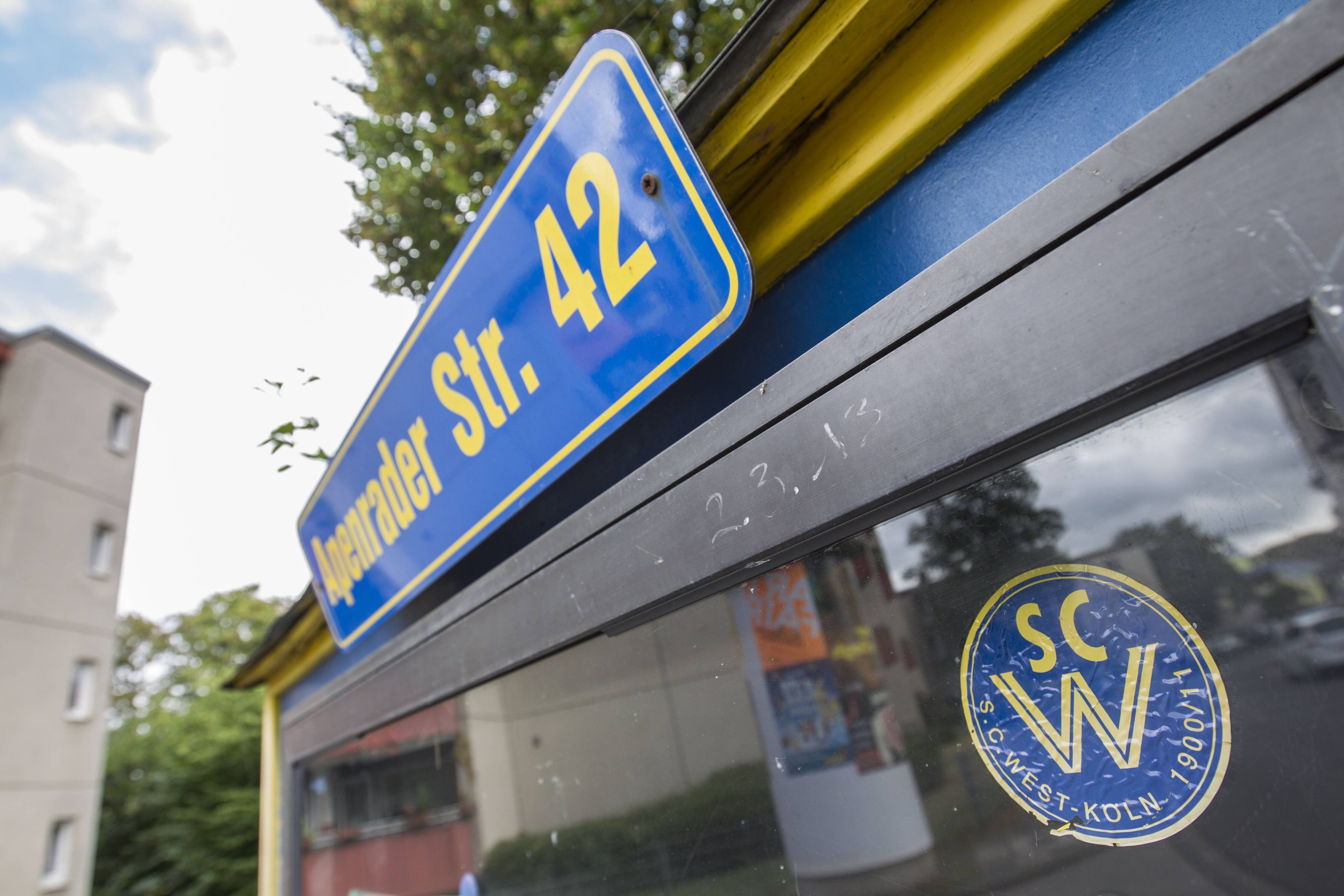 Die Apenrader Straße, Heimat des SC West Köln in Ehrenfeld